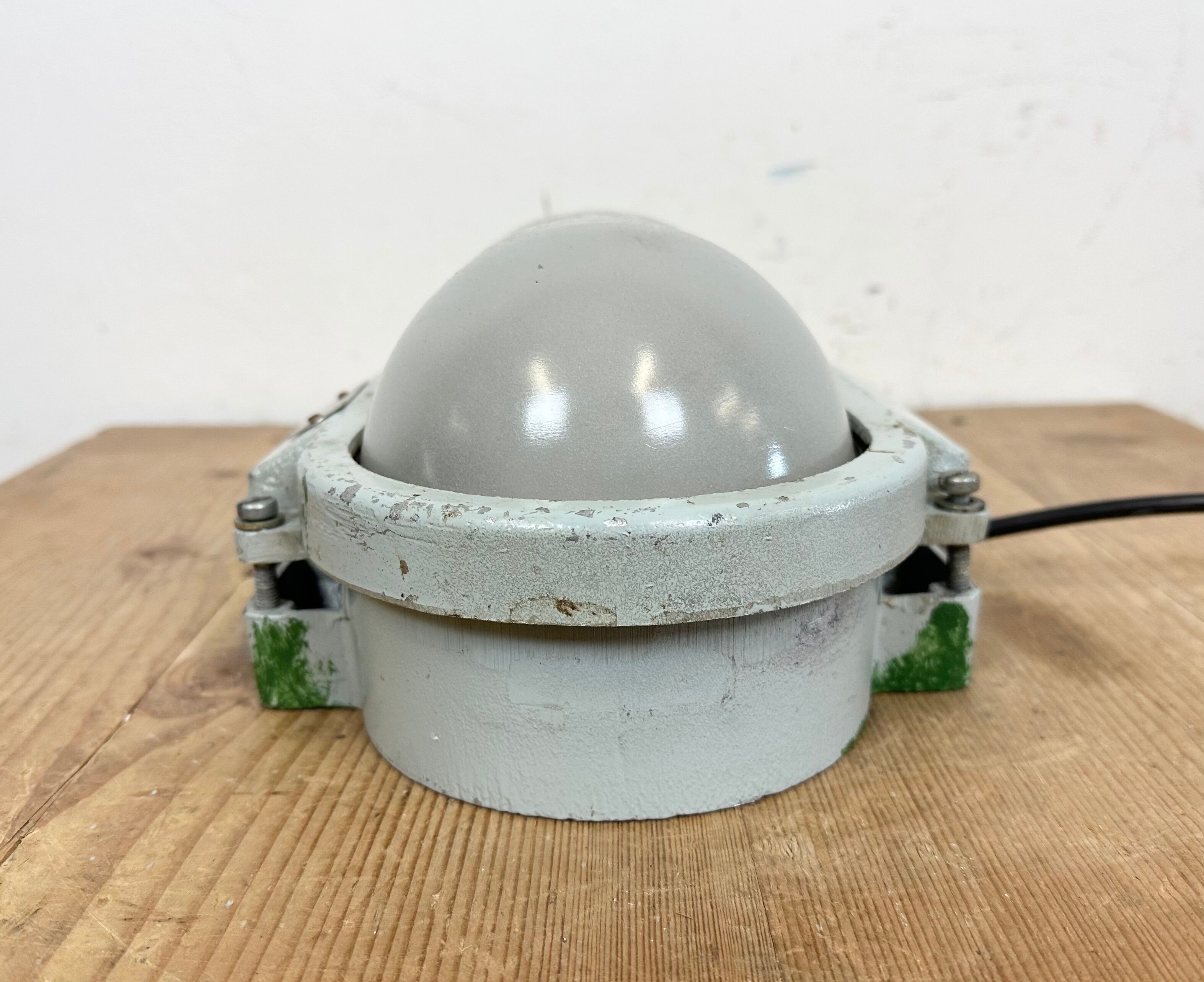 Industrial Cast Aluminium Wall Light with Milk Glass from Elektrosvit, 1970s