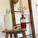 Old wooden ladder / rack