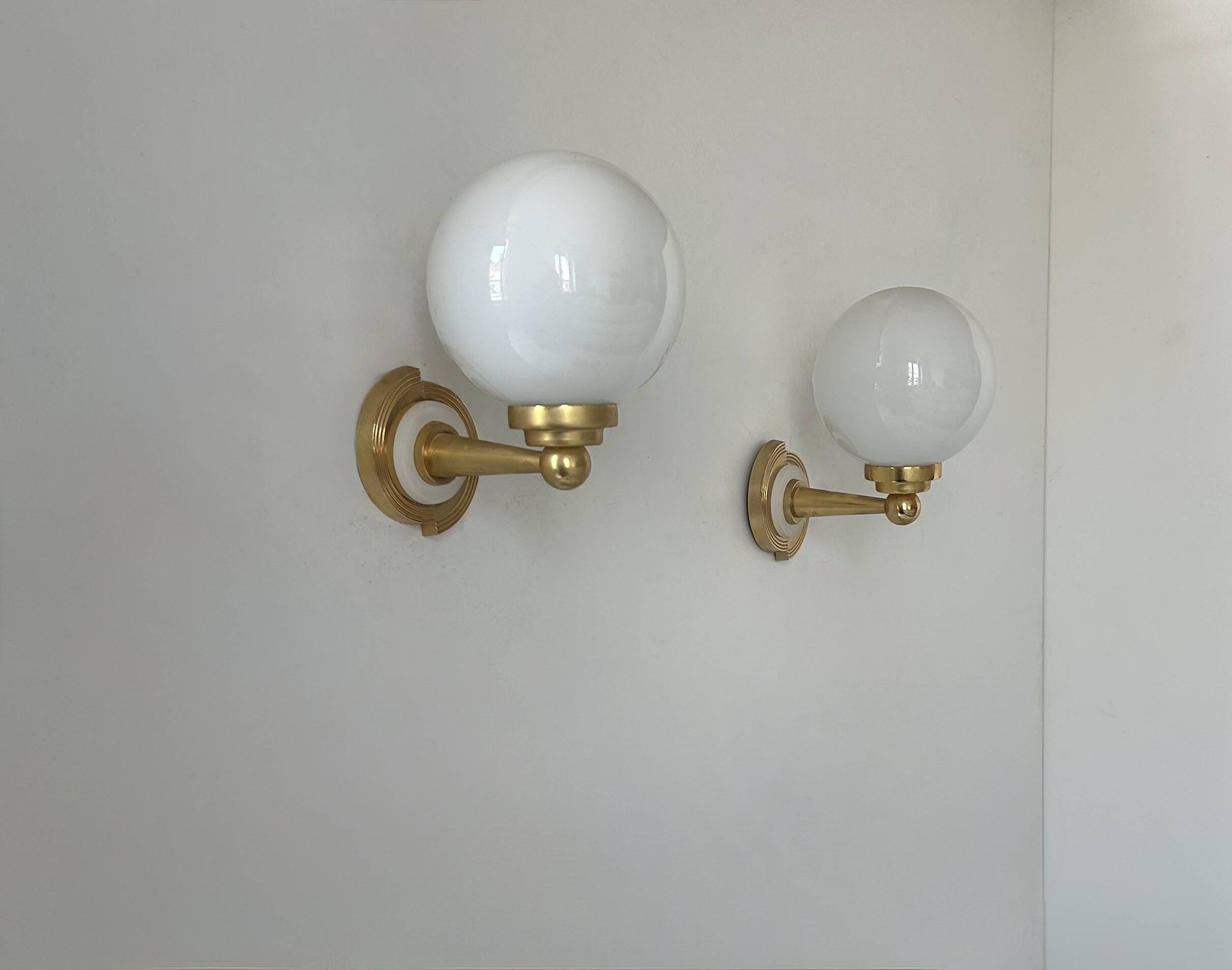 Pair of vintage wall lights, brass and opaline, France, 1980