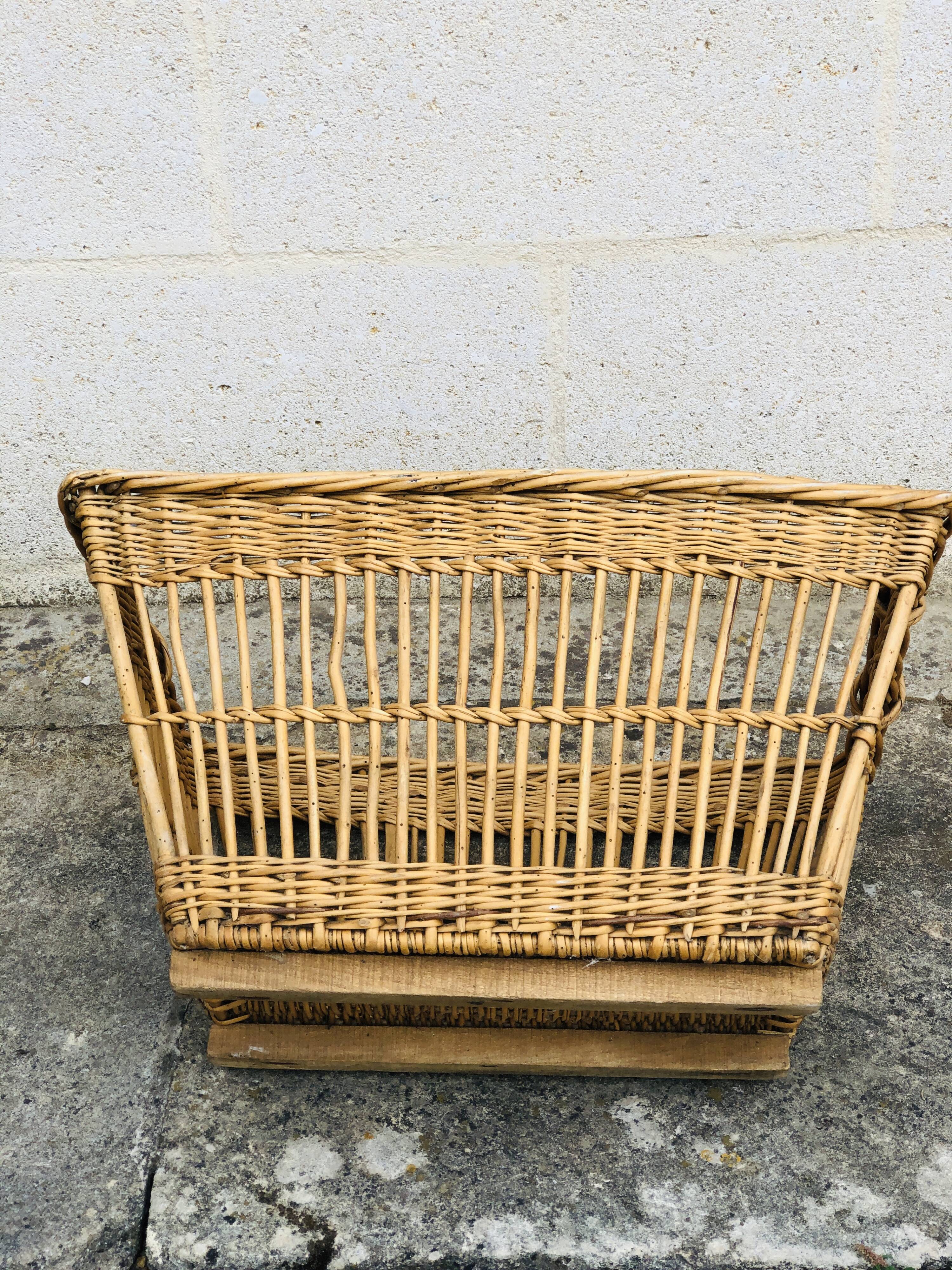 Braided wicker laundry basket