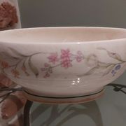 Claudia old gravy boat