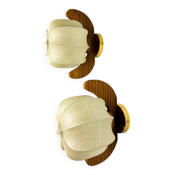 Pair of "Cocoon" wall lights, resin and pine wood, Italy, 1970s