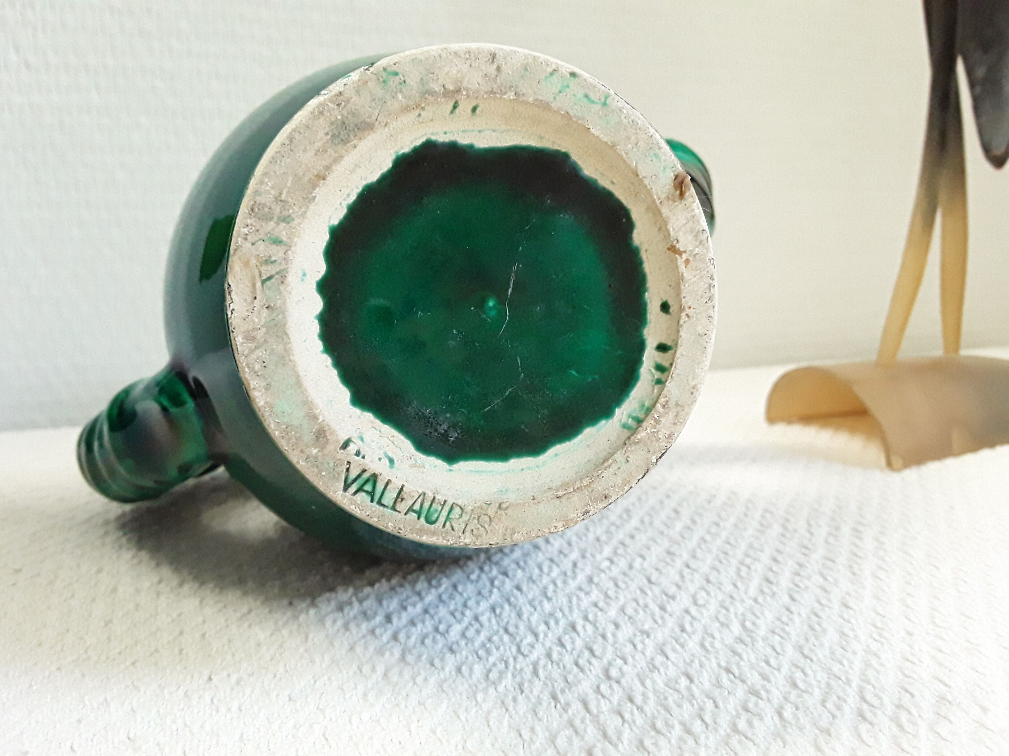 Vase vert Vallauris vintage anses torsadées