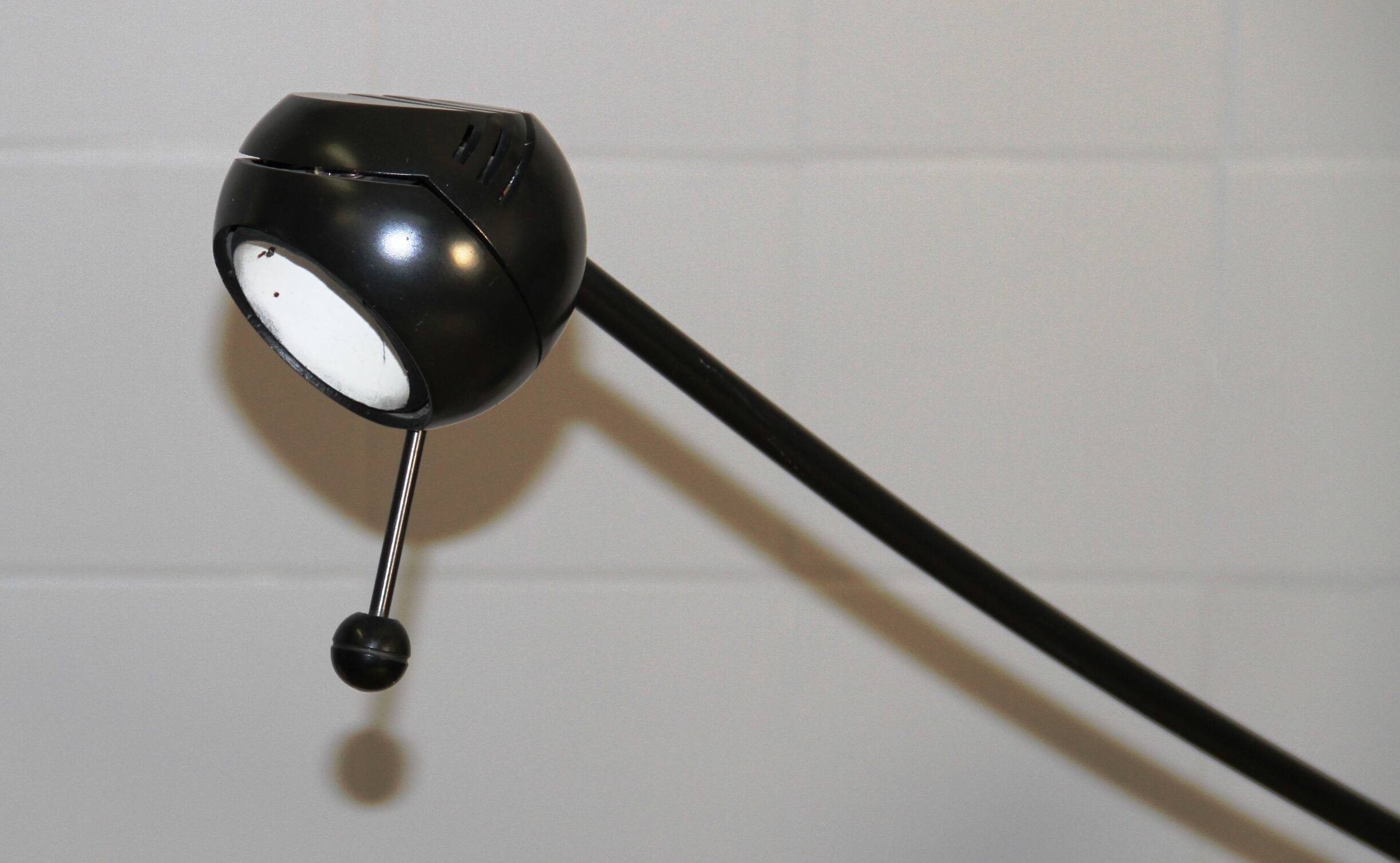 Calder Lamp, Metalarte