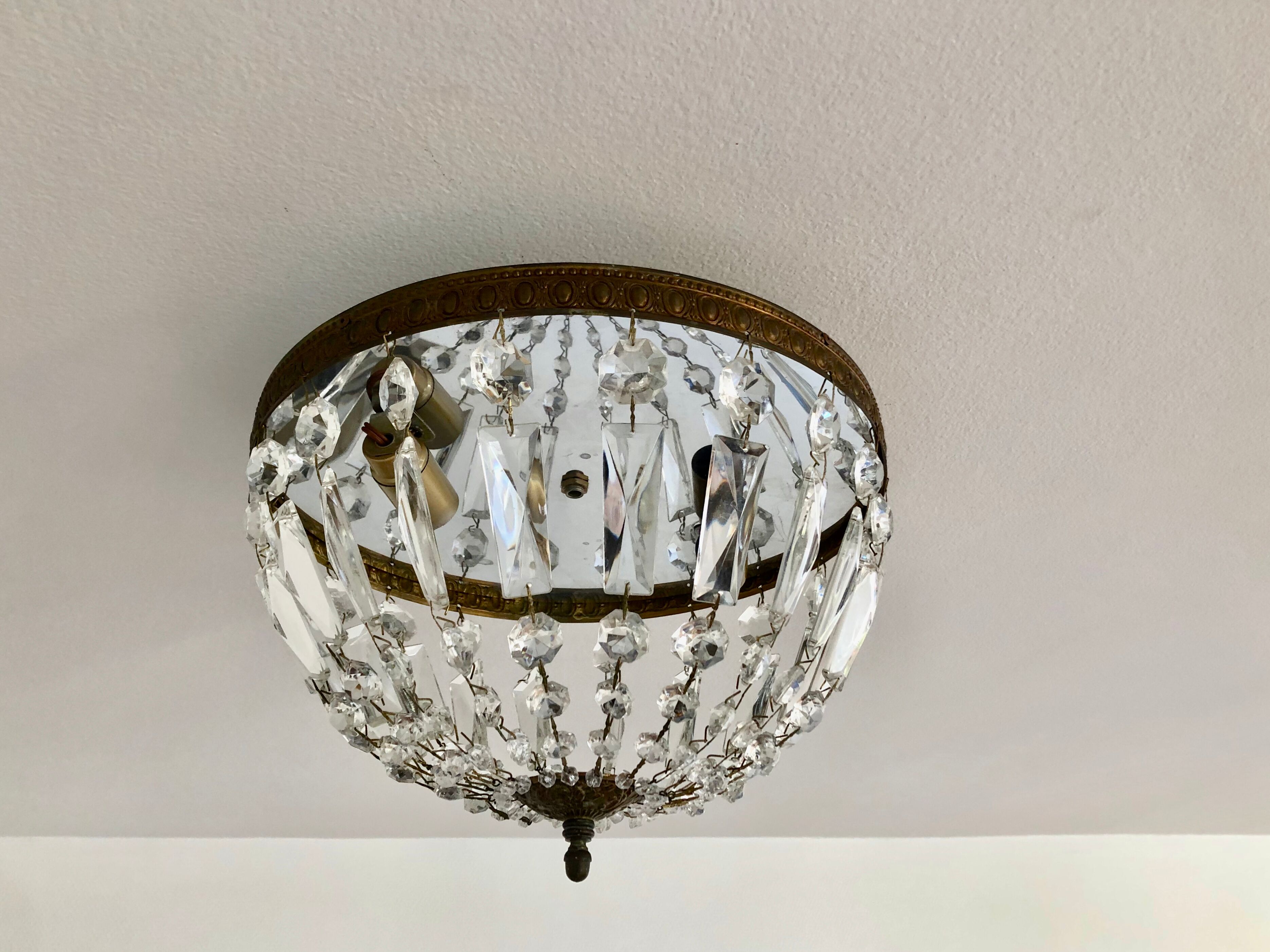 Bronze ceiling and crystal stamps