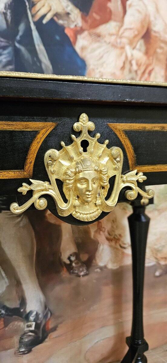 "Boulle" courtesy table from the Napoleonic III era in marquetry.