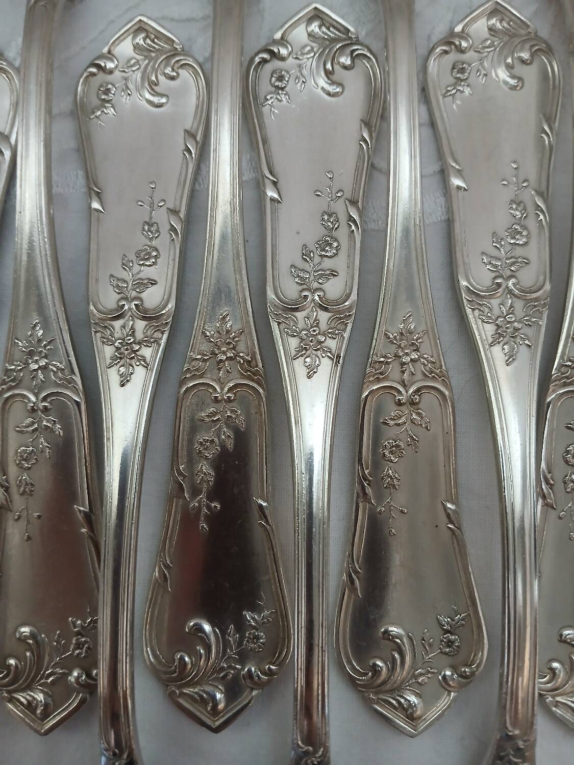 36 antique silver-plated cutlery sets "Boulenger"