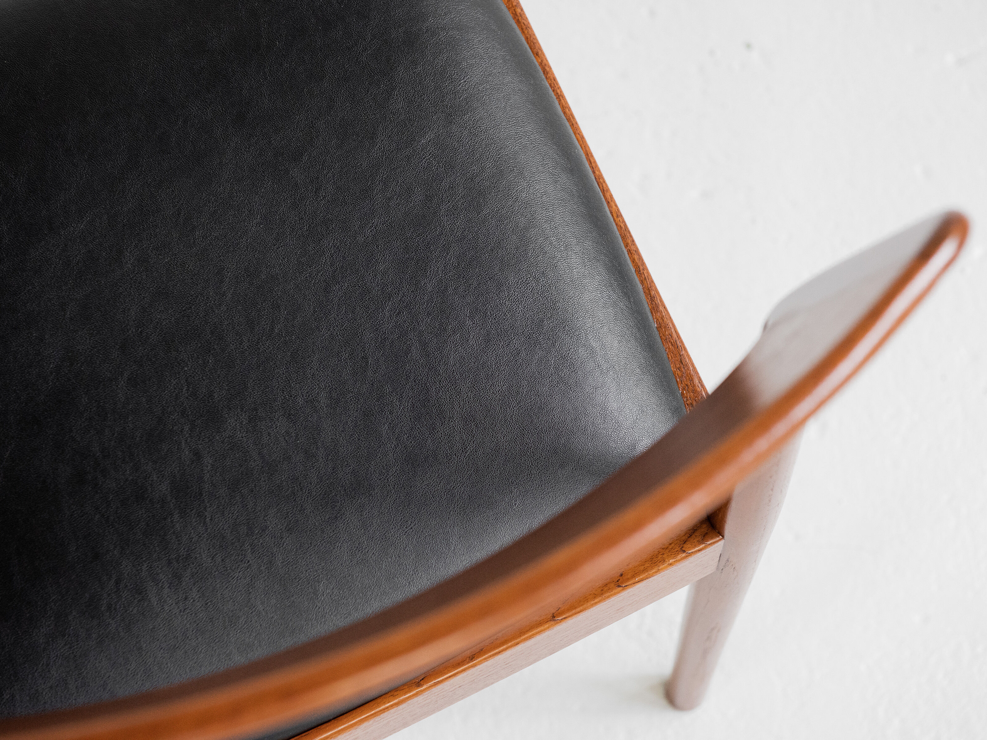 Midcentury Danish set of 8 dining chairs in teak by Henning Kjaernulf for Korup Stolefabrik