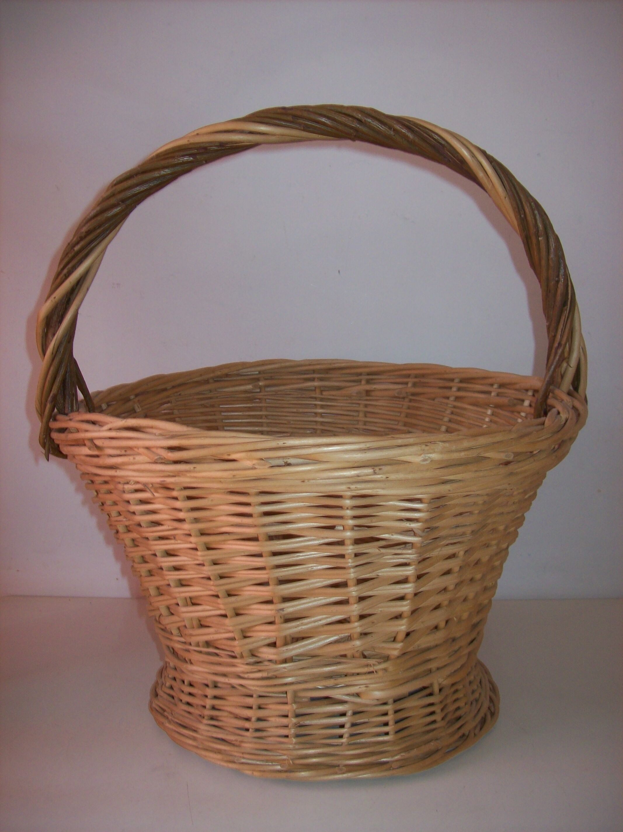 Wicker basket