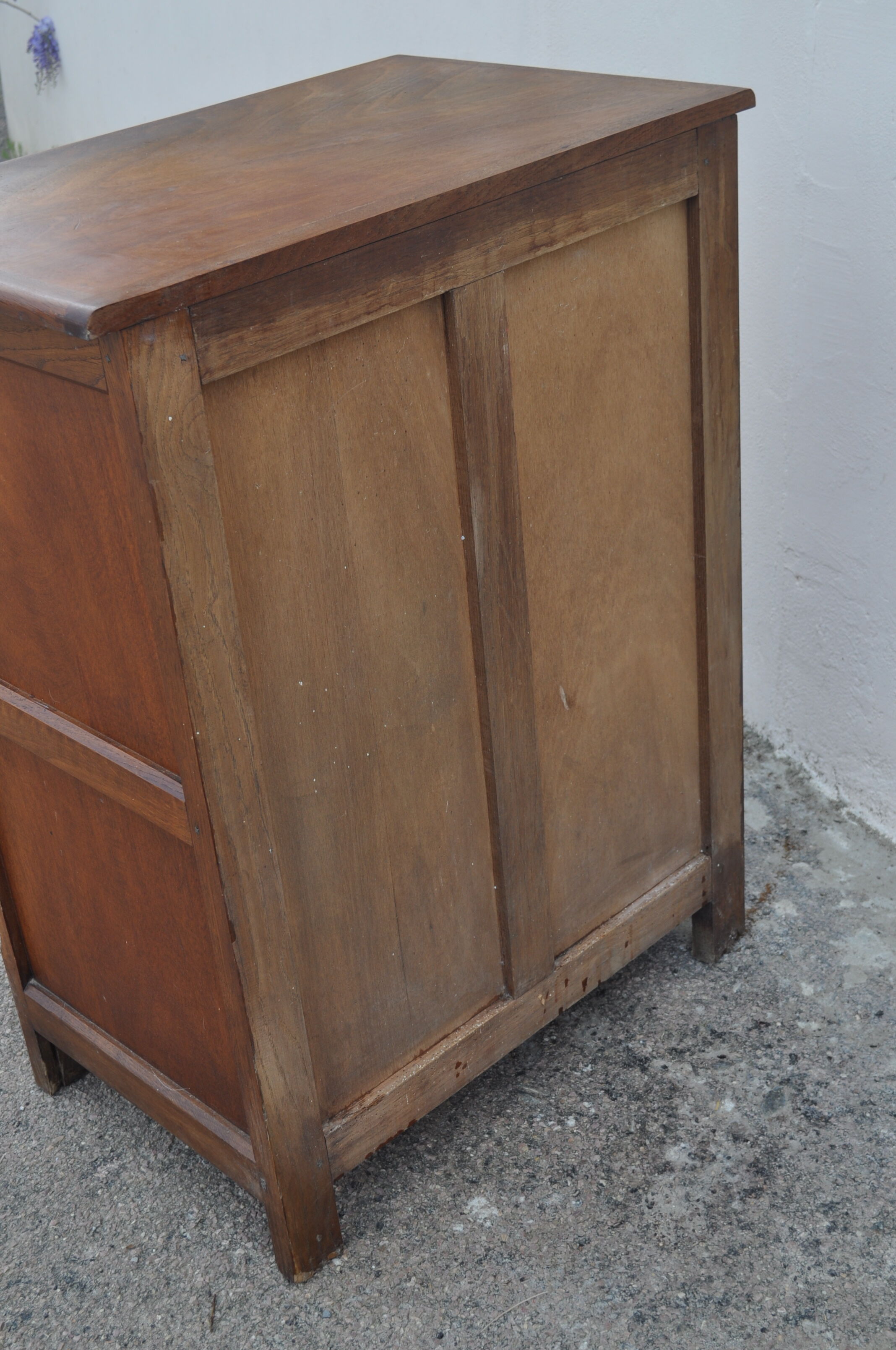 Small Mado furniture.