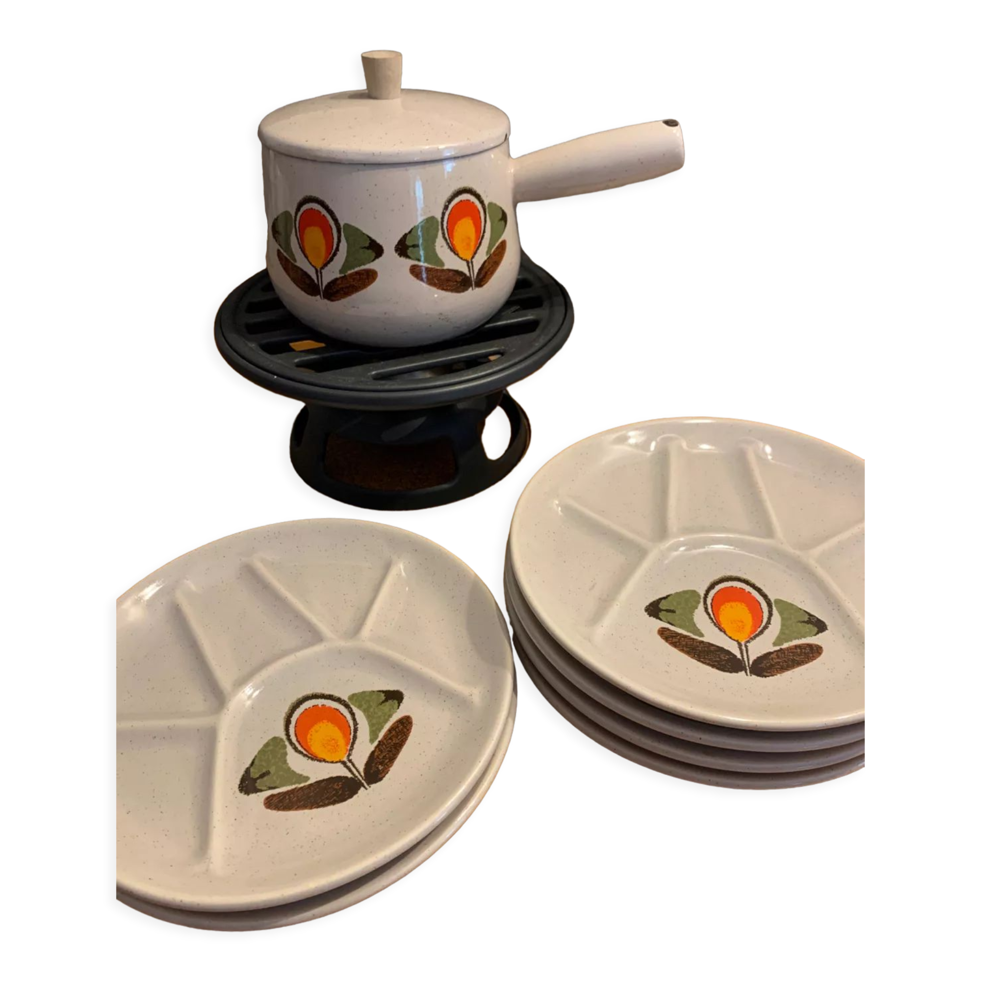 Burgundy fondue service