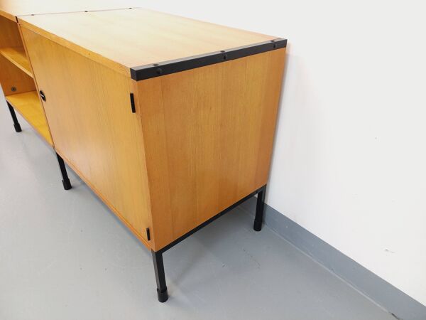 Enfilade vintage ARP Minvielle par Guariche Mortier Motte en bois clair et métal noir des