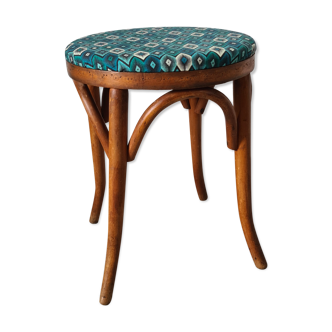 Curved wooden stool revisited