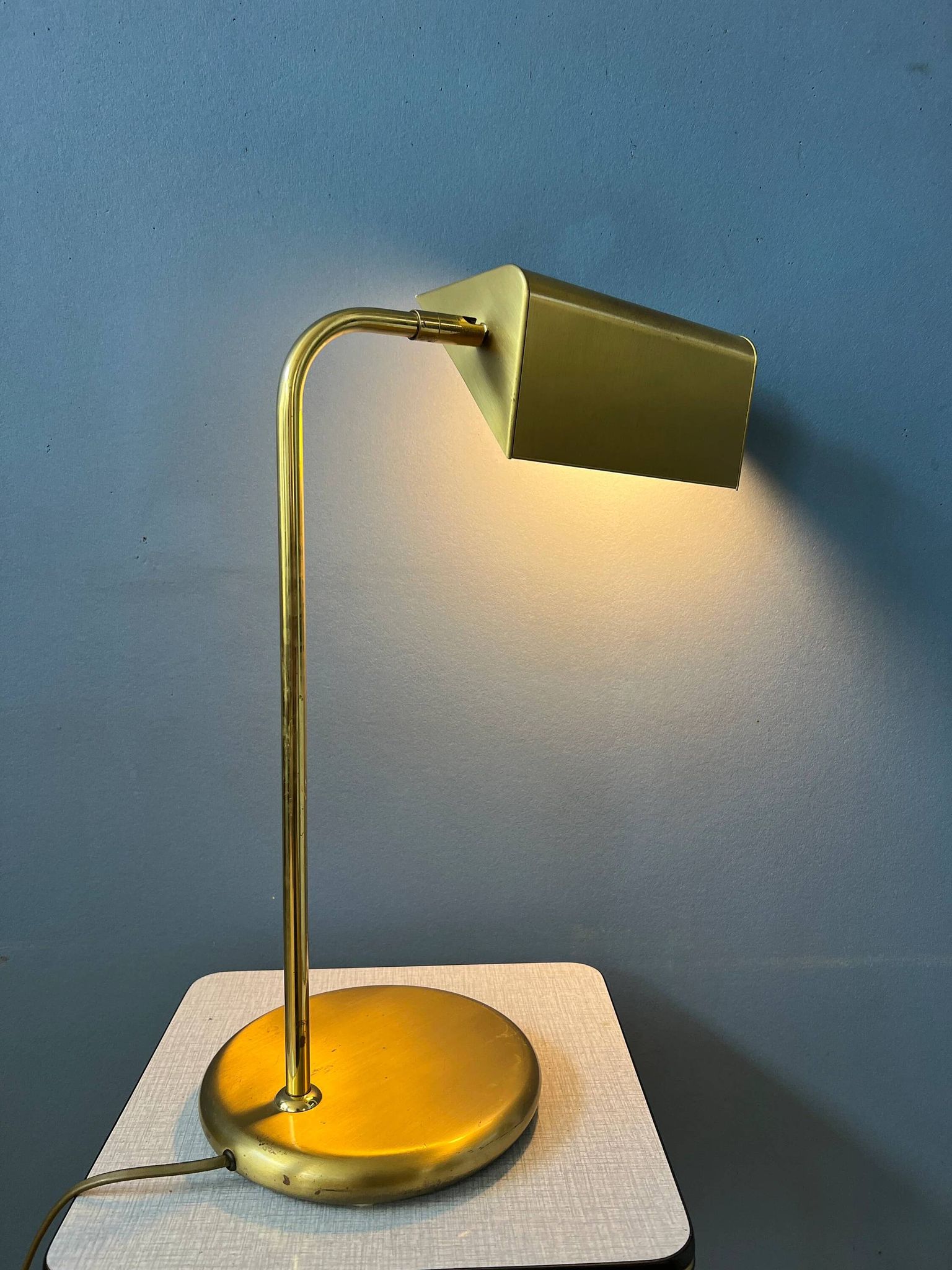 Mid-Century brass desk lamp - Bauhaus style table lamp - gold lamp