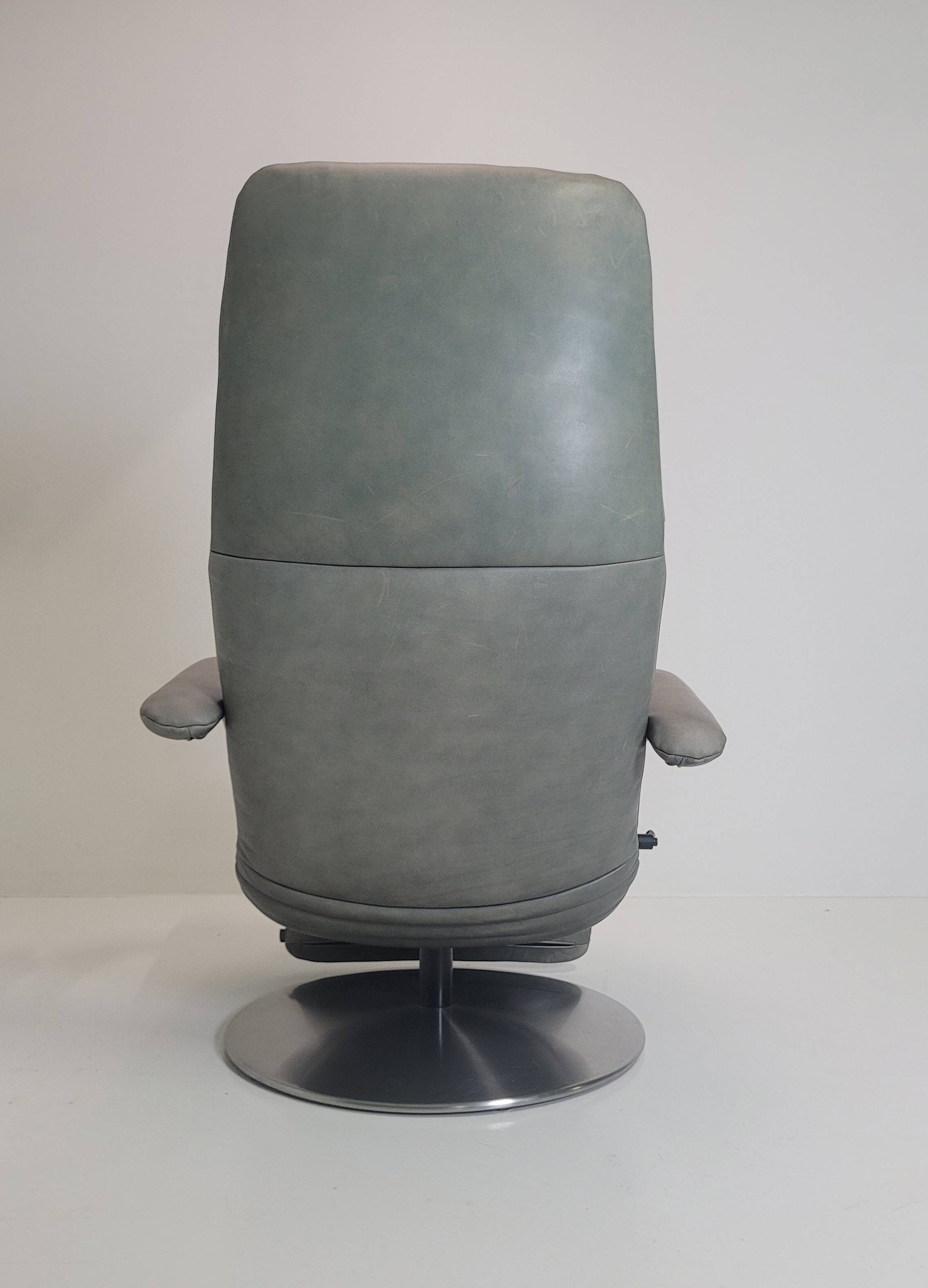 Jori Yoga Recliner – Mono-Move