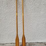 Paire de rames de bateau en bois