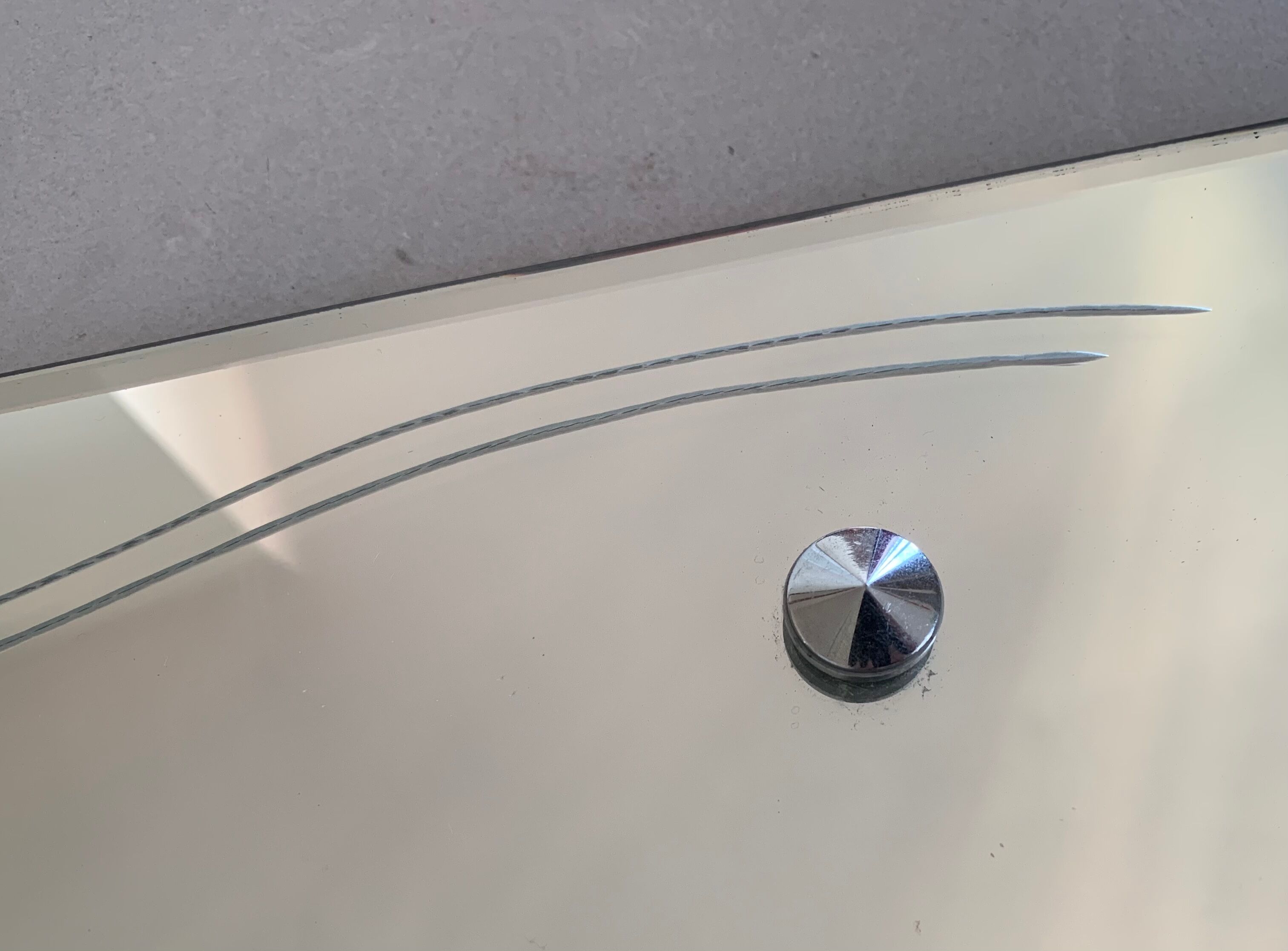 Bevelled and chiseled Venetian mirror  - 54x35cm