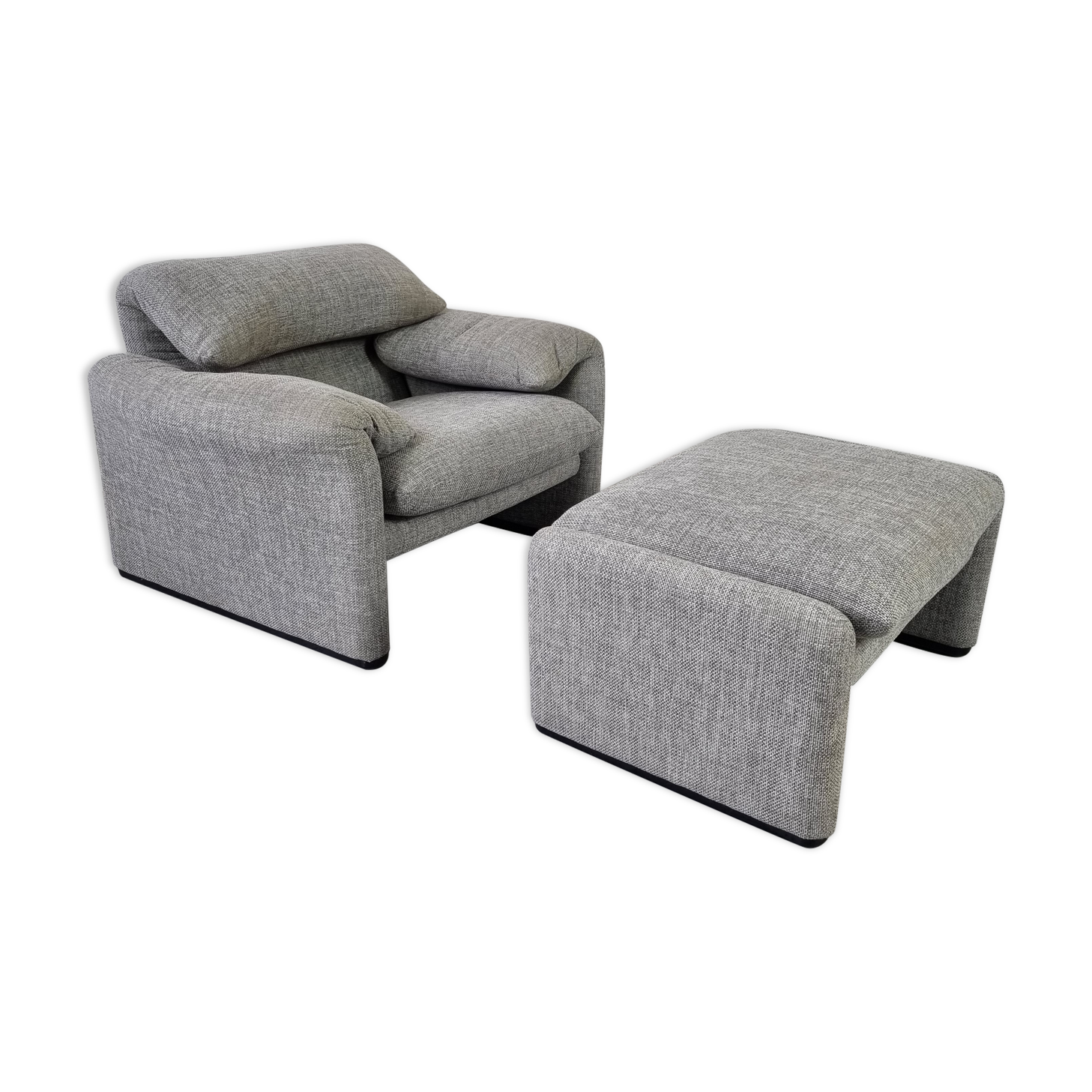 Armchair + ottoman Maralunga by Vico Magistretti for Cassina, 90s