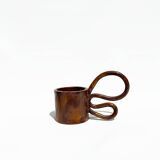 Tasse courbée en pain d’épice