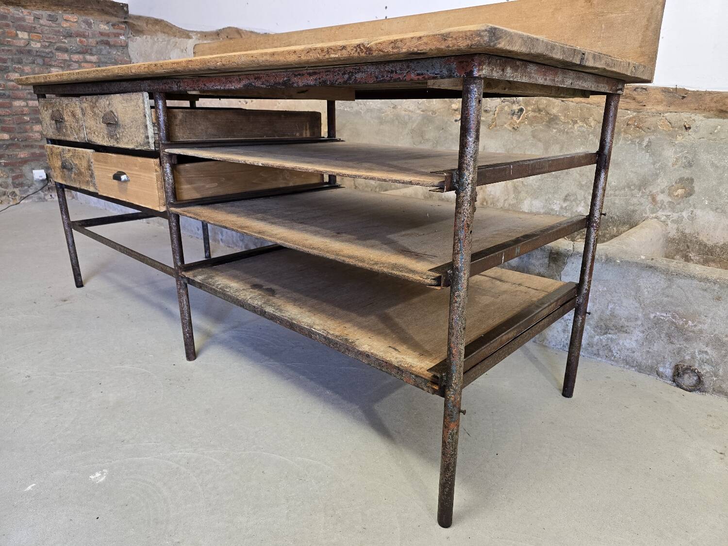 Baker's table circa 1940