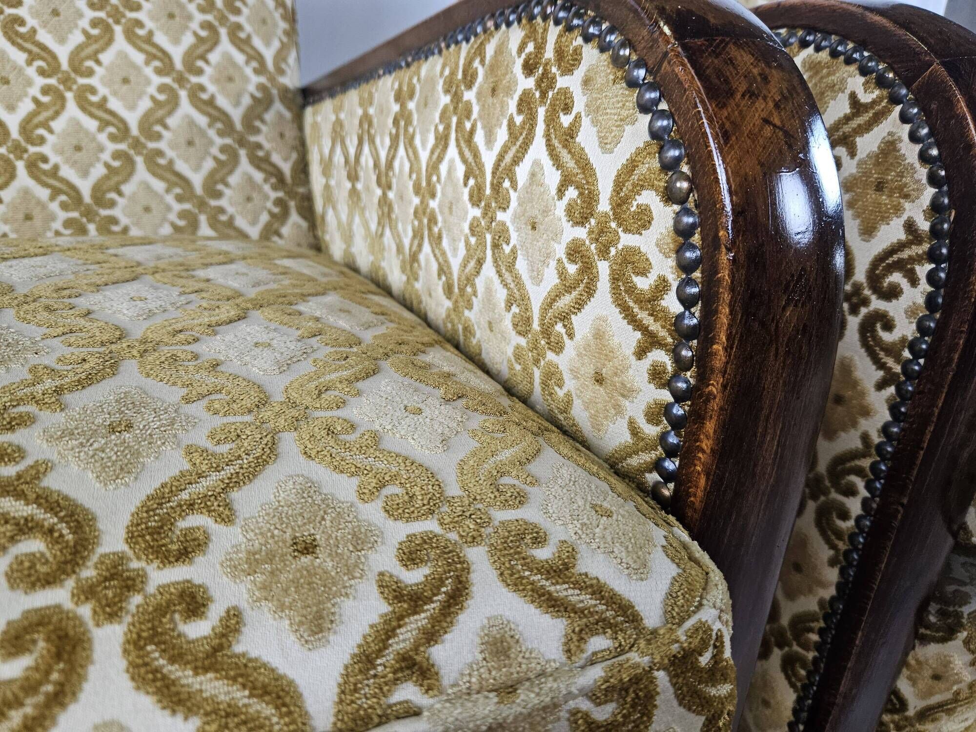 Paire de fauteuils Art Déco des années 1930 recouverts de tissu
