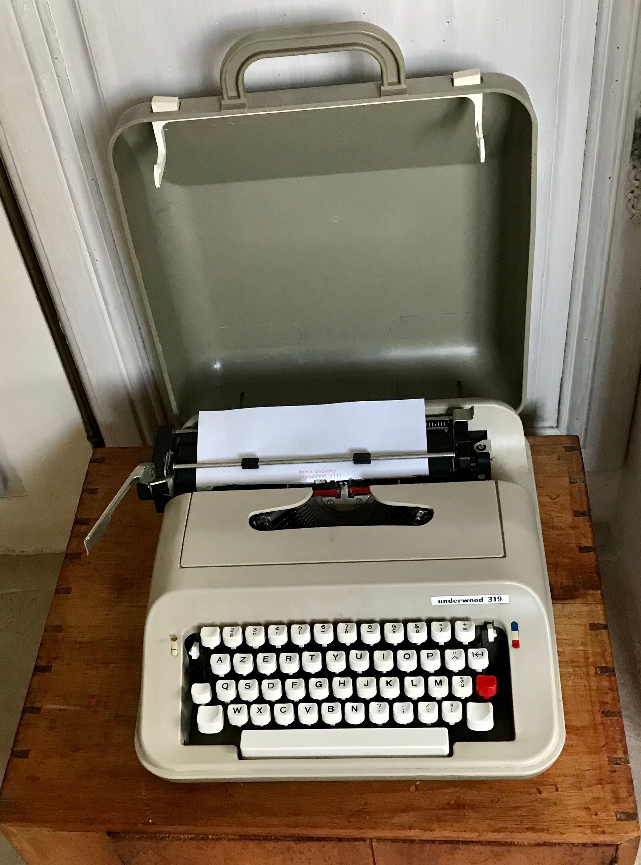 Underwood 319 typewriter