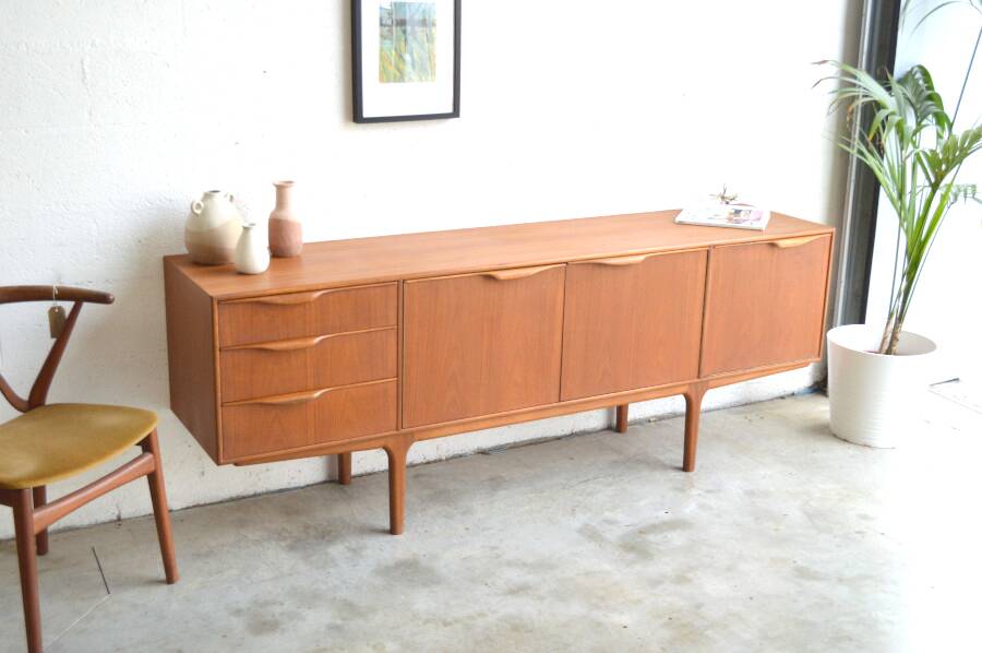 Enfilade by McIntosh – Dunvegan * 201.5 cm