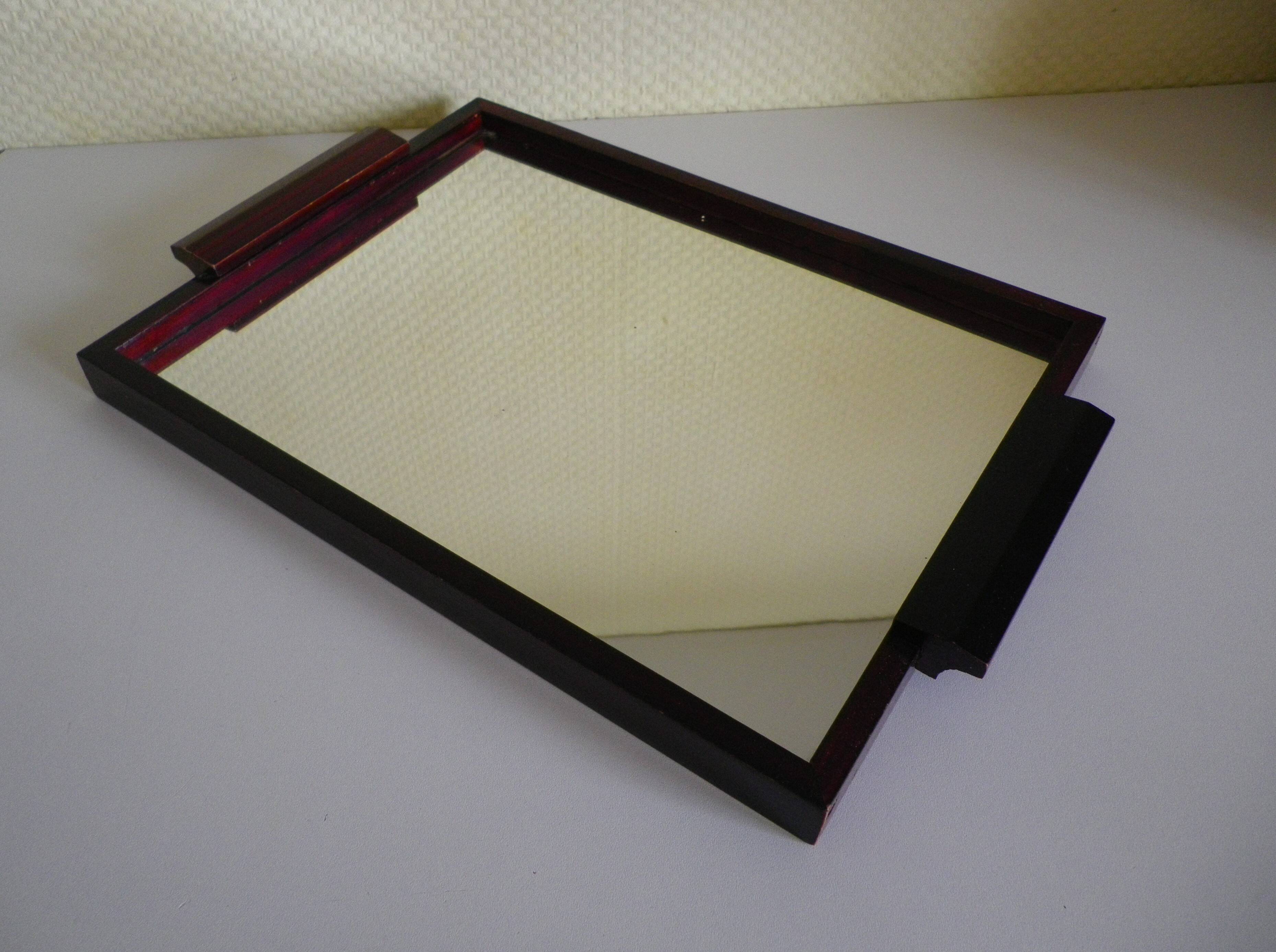 Serving tray with mirror
