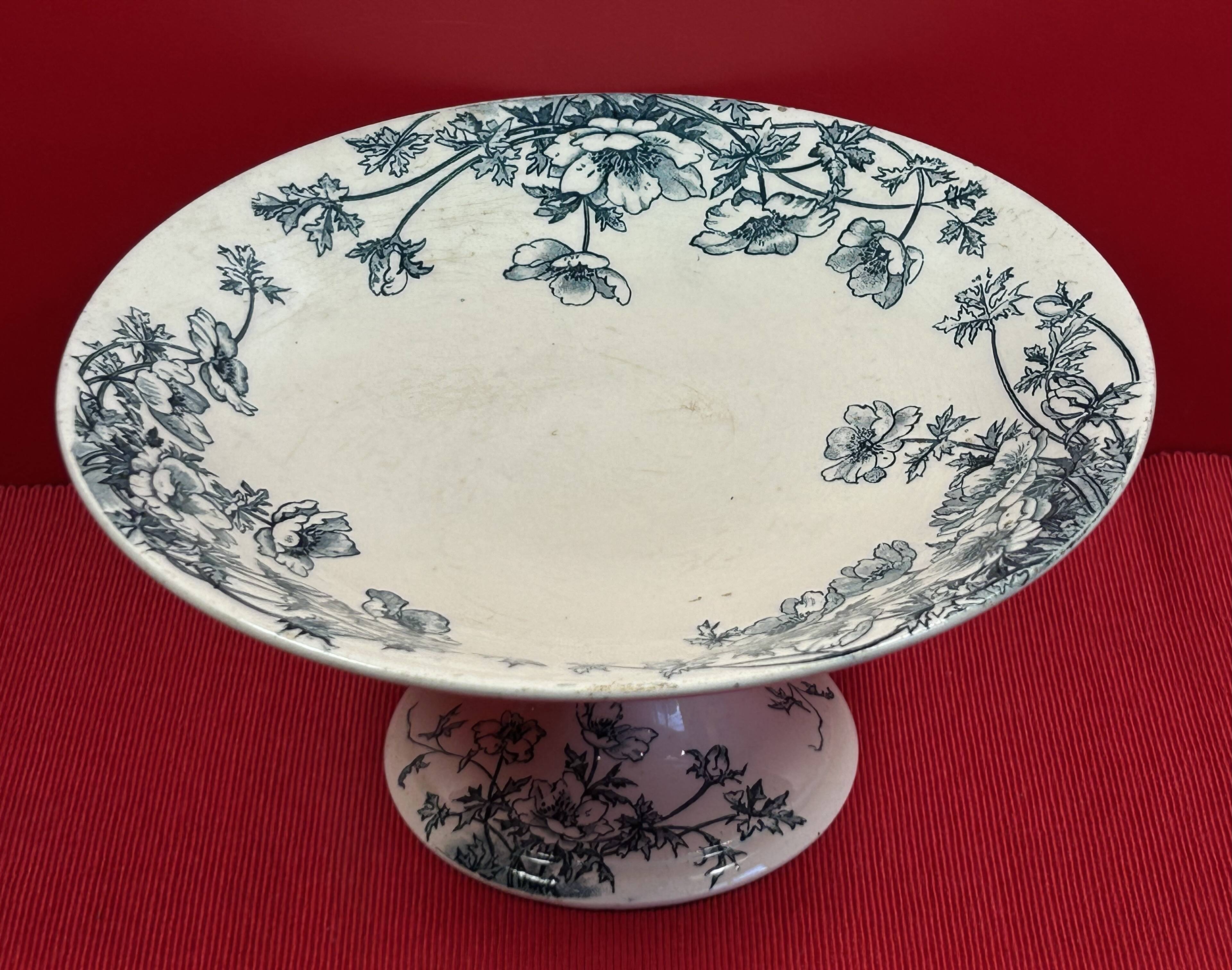 Gien opaque porcelain compote, Anemones 23.2 x 11 cm