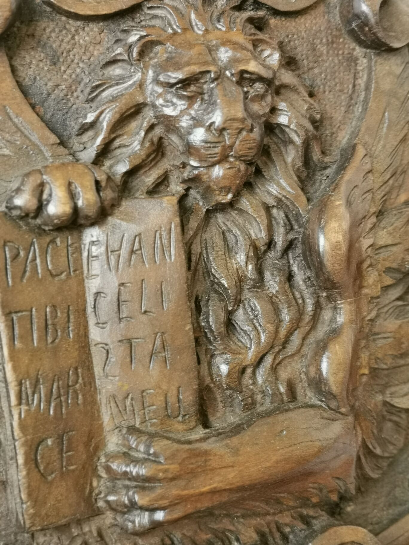 Dagobert, Curule chair