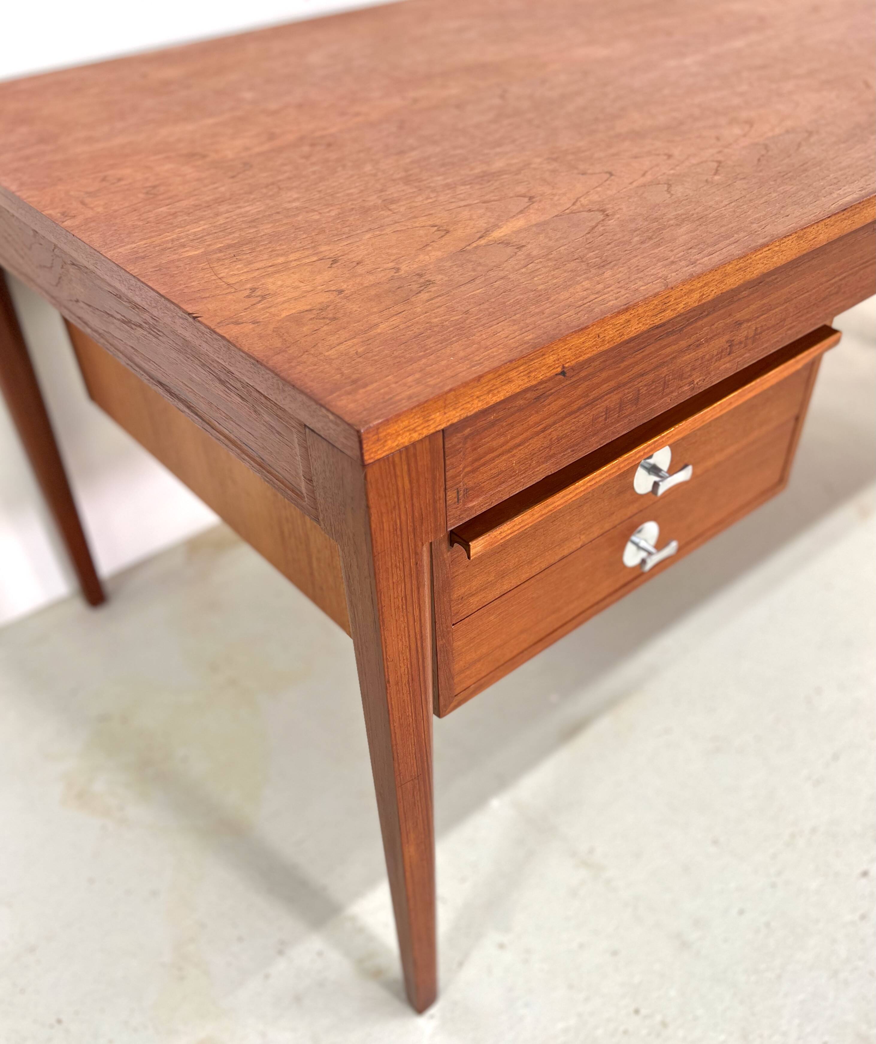 Diplomat Desk by Finn Juhl for France & Søn / France & Daverkos