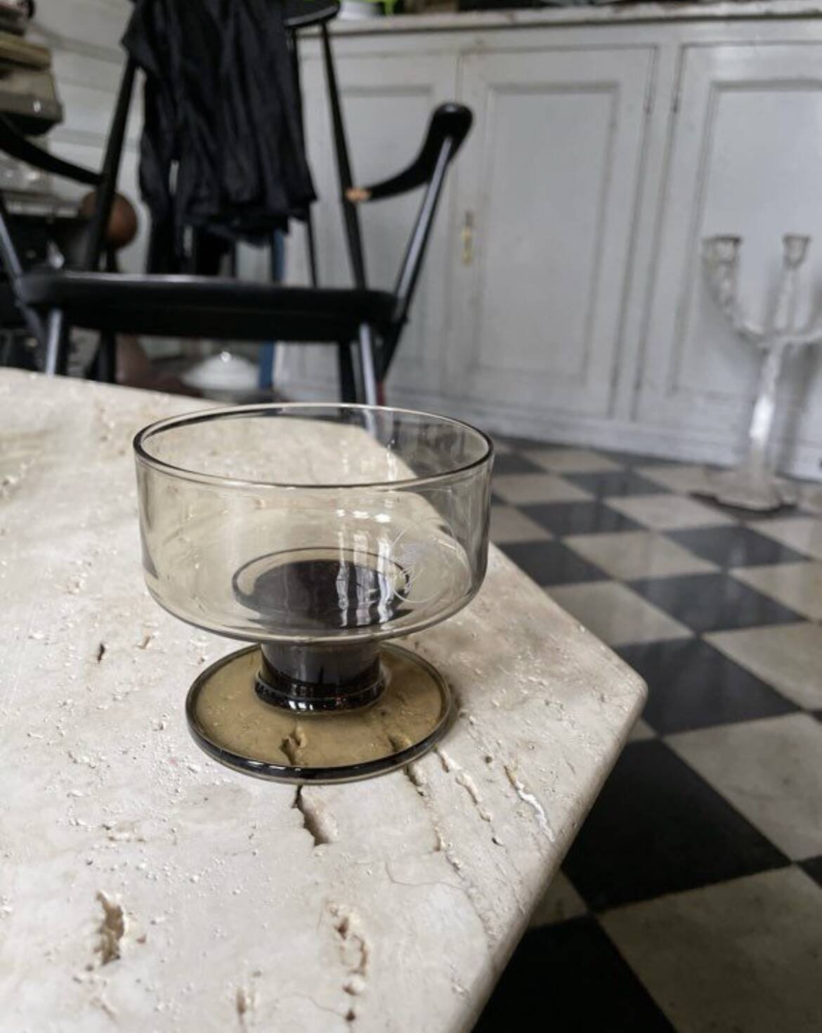 7 stemmed glasses, smoked glass, Mobil