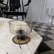 7 stemmed glasses, smoked glass, Mobil