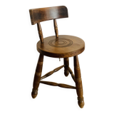 Tripod stool with backrest