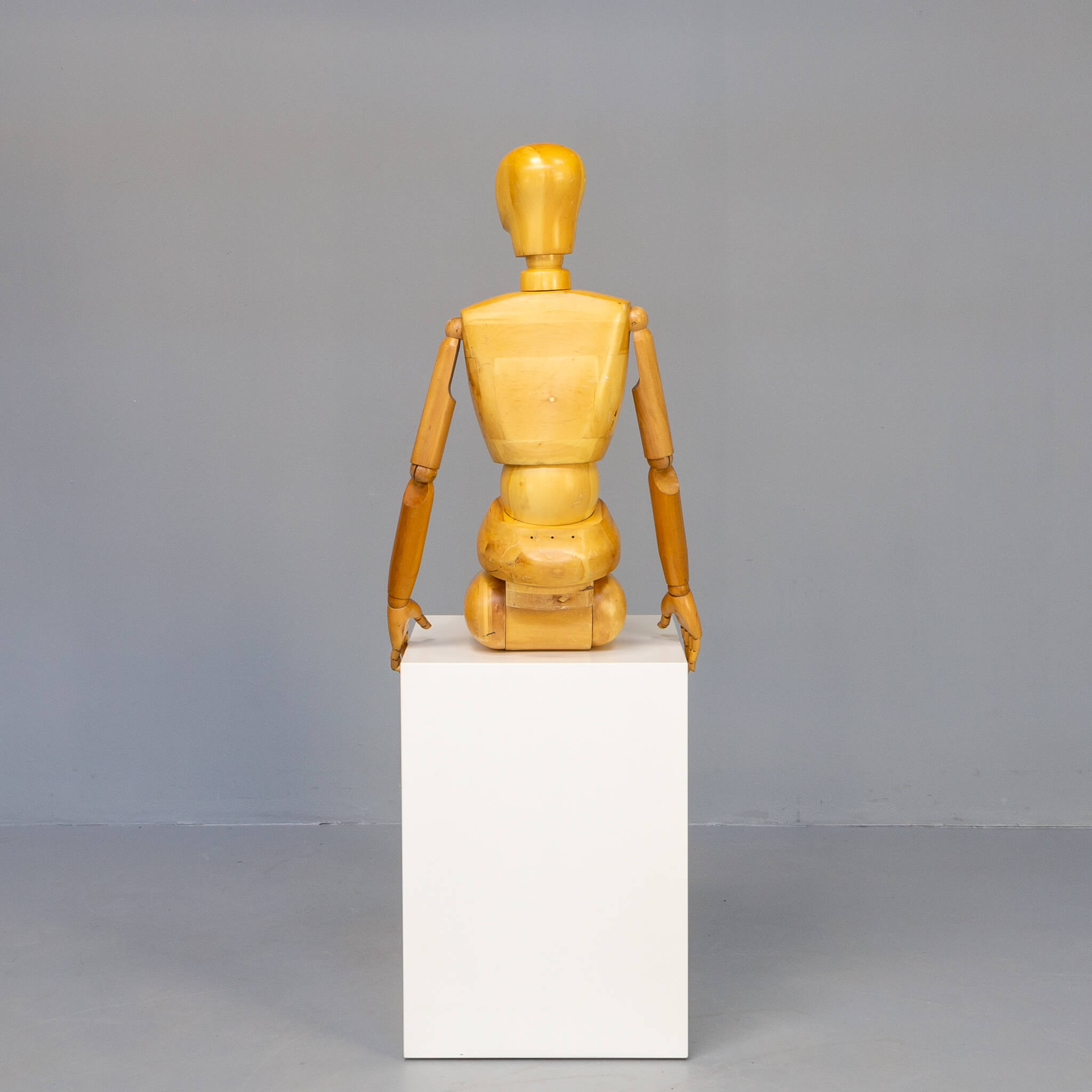 Live-size articulated wooden artist model mannequin