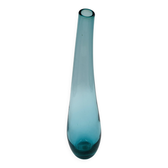 Curved glass bud vase