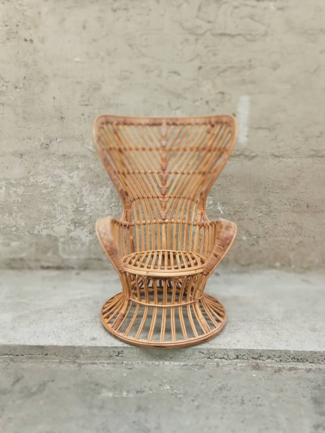 Gio Ponti Lio Carminati Bonacina armchair