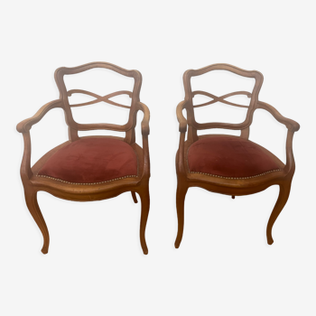 Deux fauteuils de style Louis XV