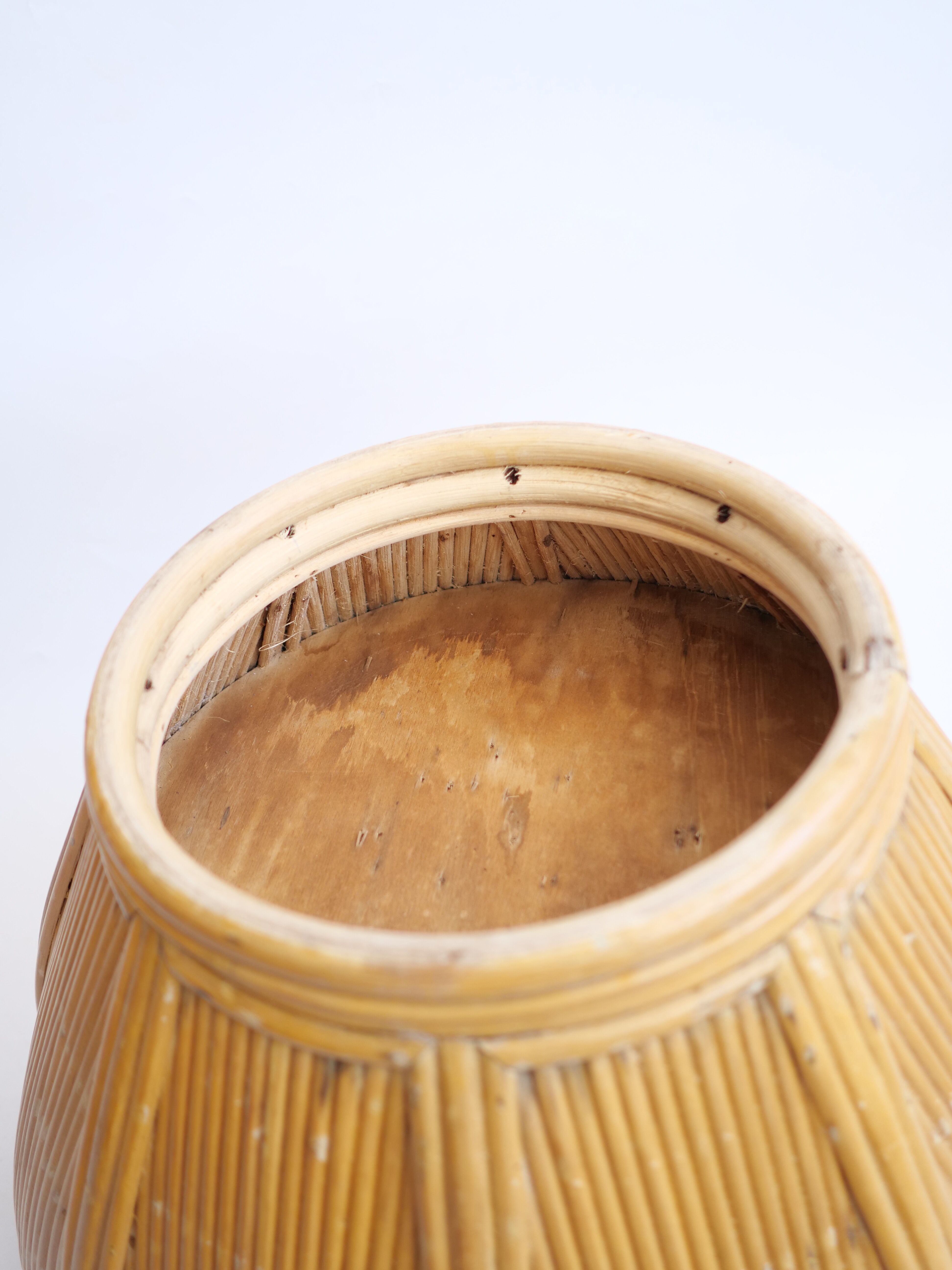 Bamboo art deco pot cover