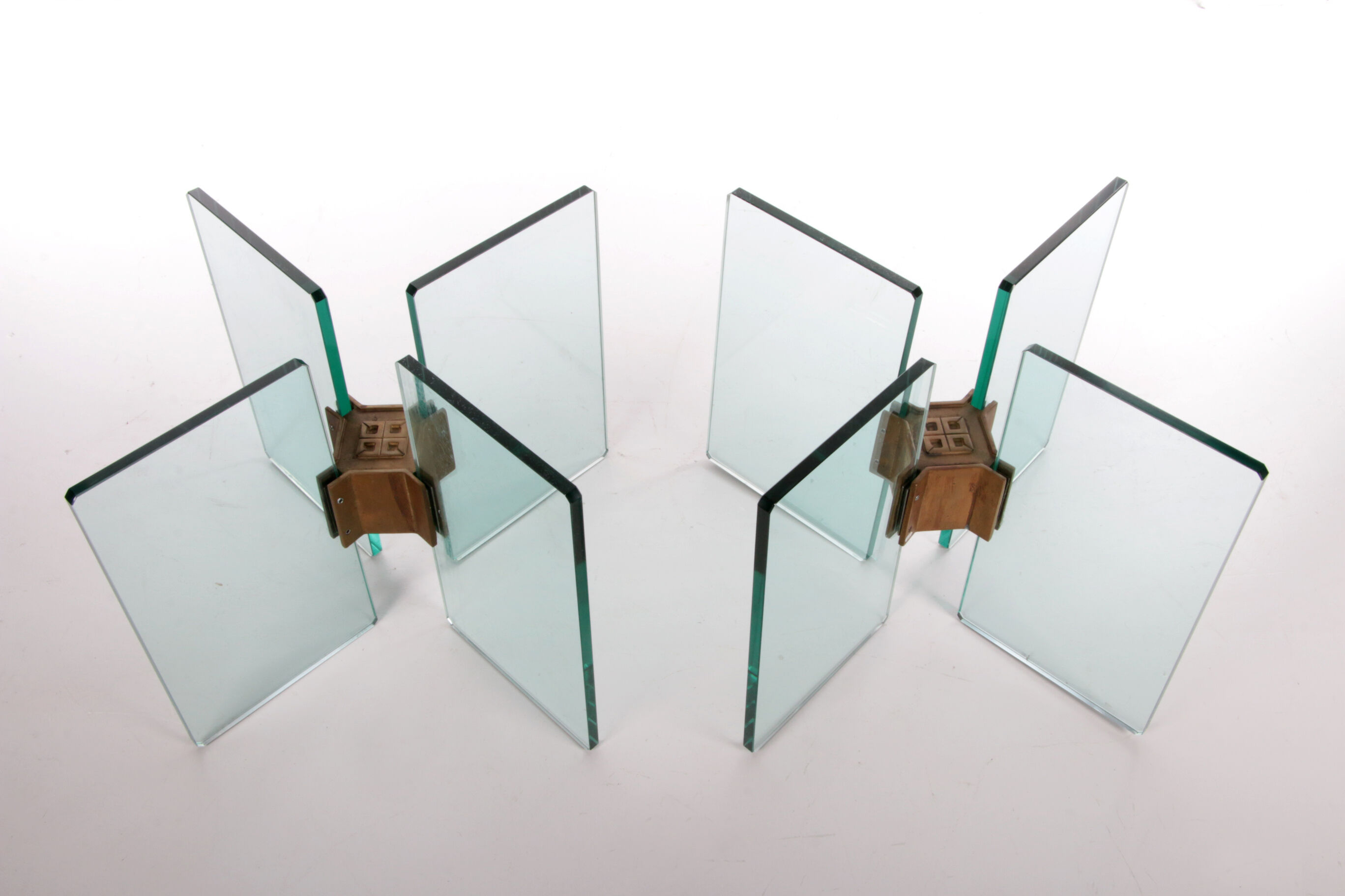 Peter Ghyczy Glass coffee table model T15