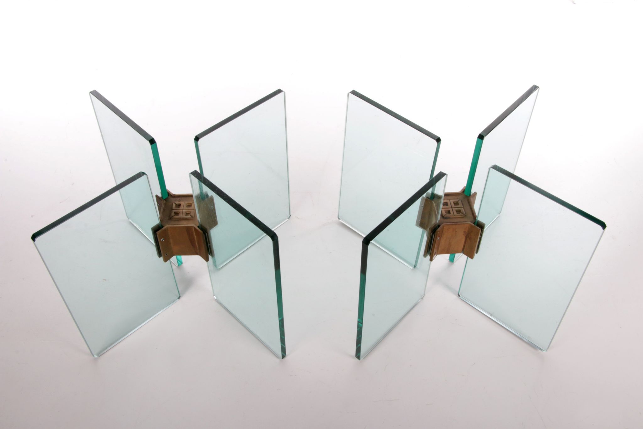 Peter Ghyczy Glass coffee table model T15