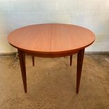 Scandinavian extendable round table in teak dia 110cm an60
