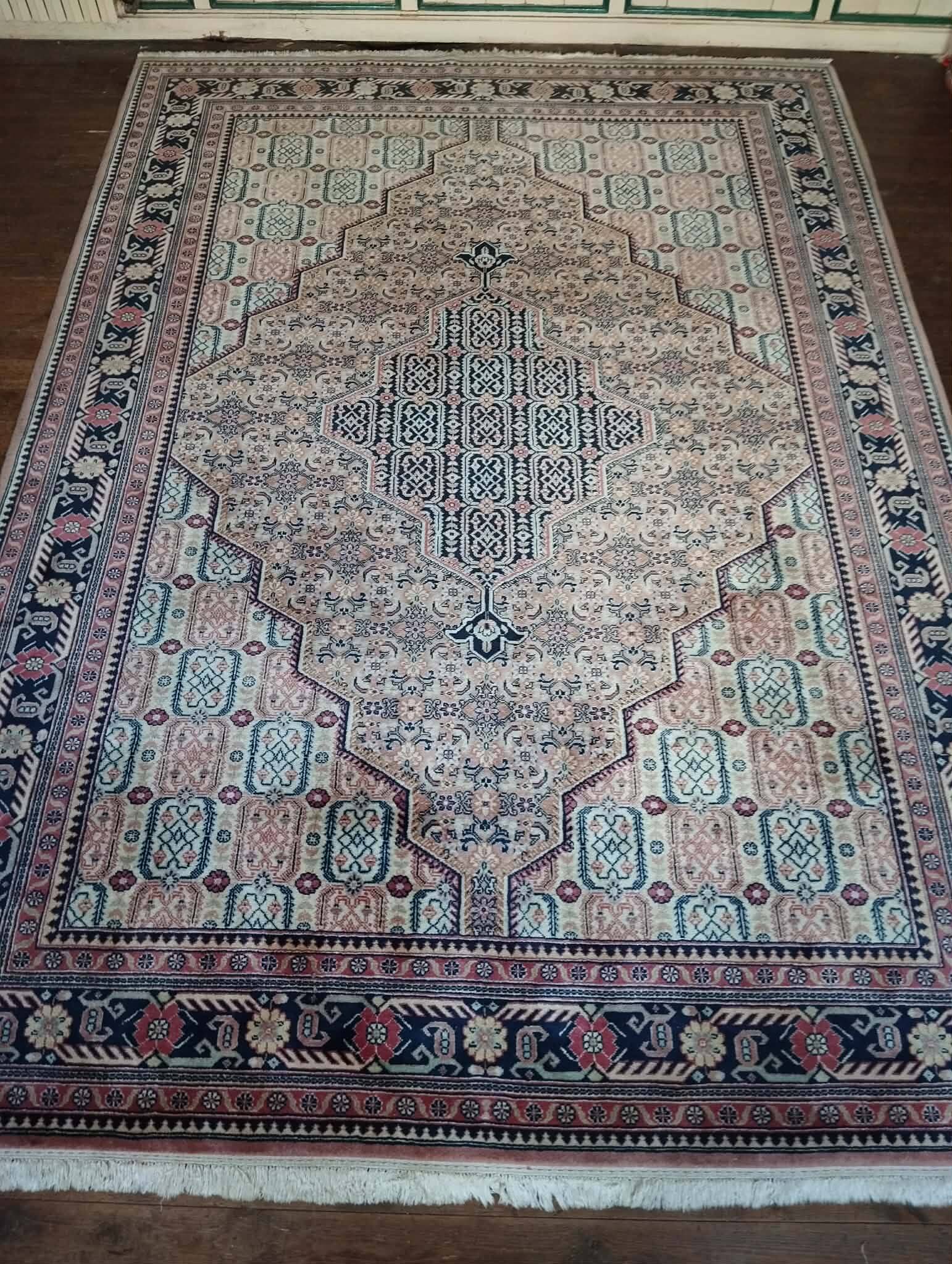 Handmade Romanian Mechkine rug 357x251cm