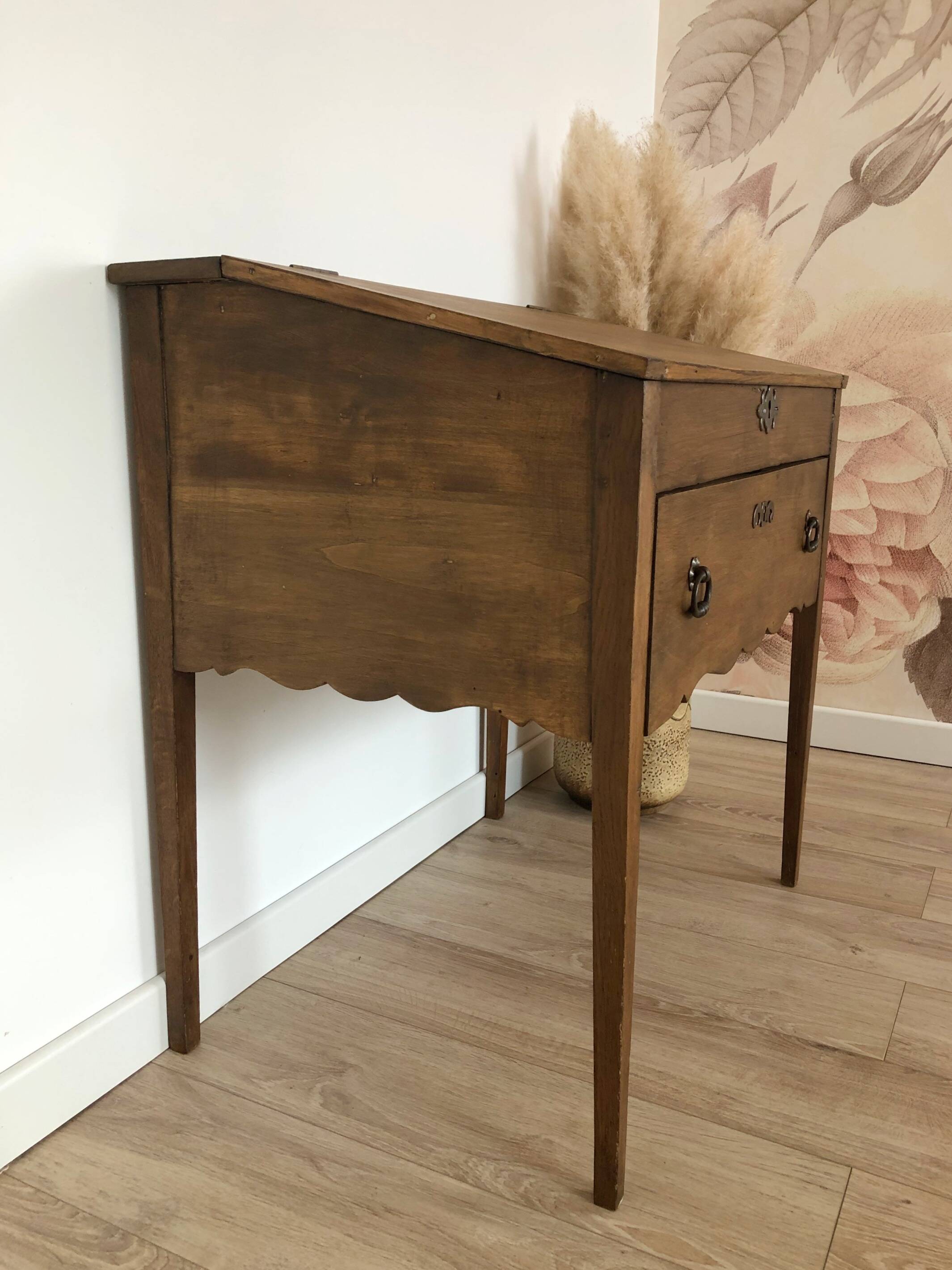 Vintage writing desk in solid pine