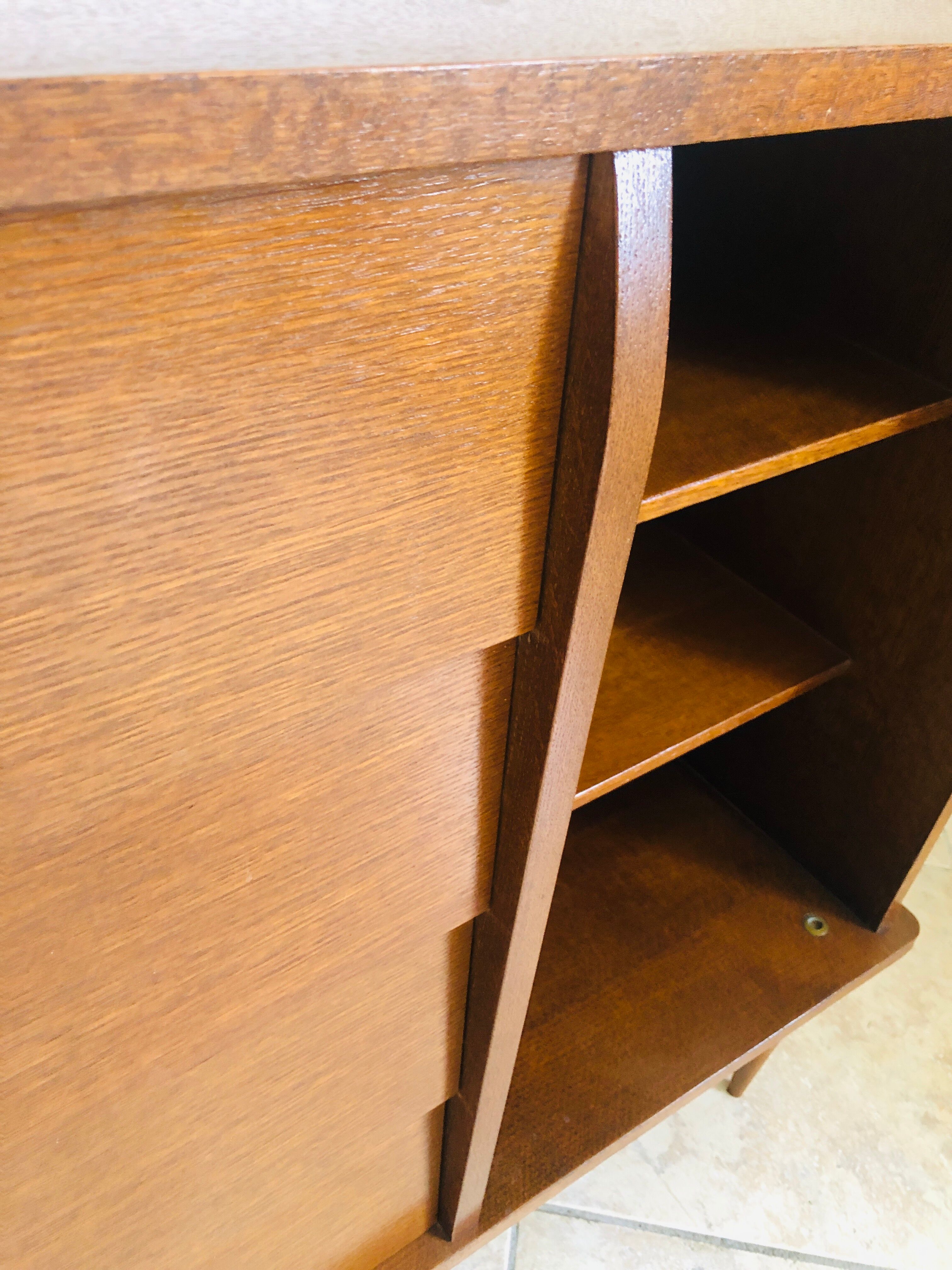 Scandinavian style dresser with 4 drawers and storage, circa 60
