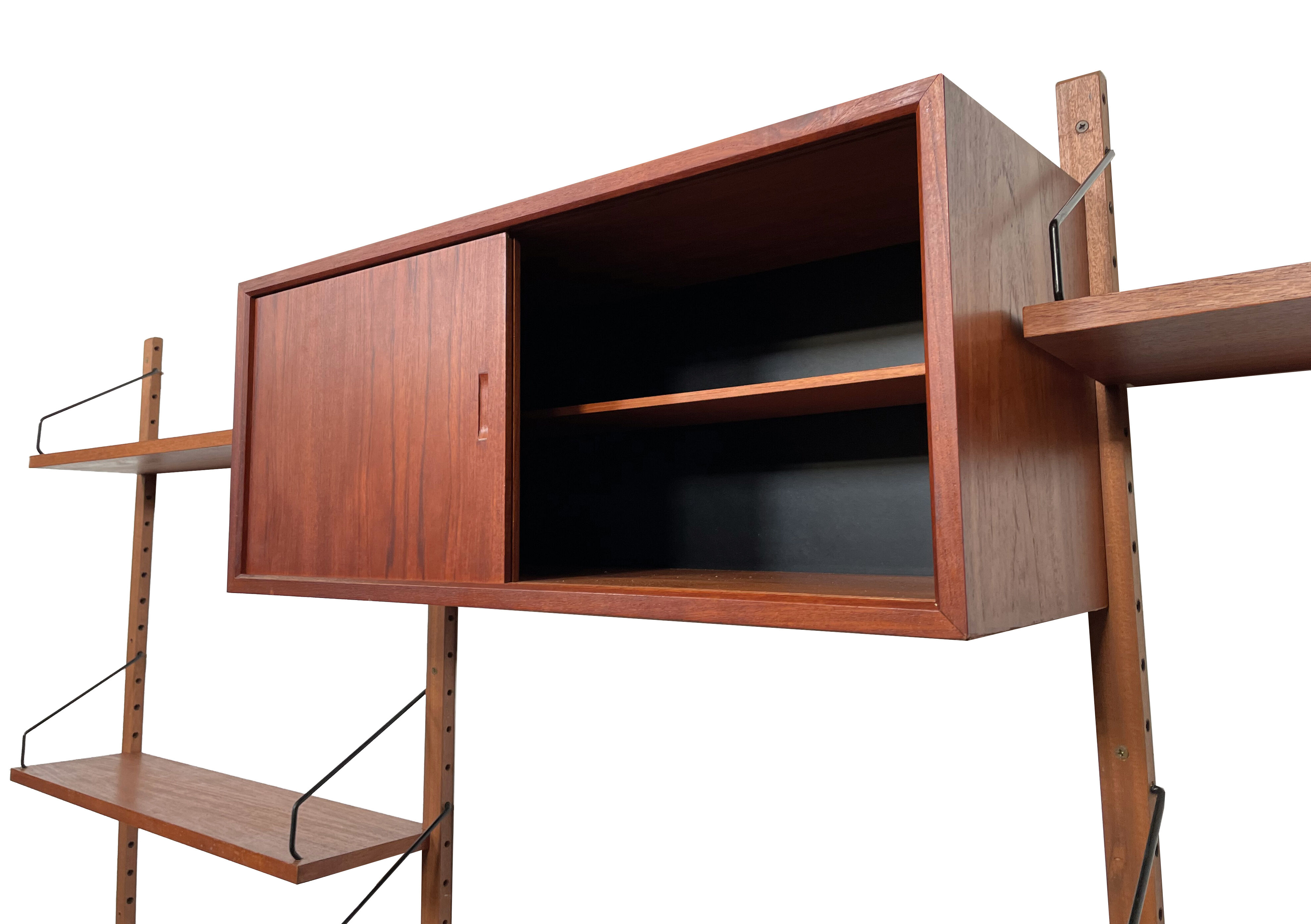 Vintage Poul Cadovius Royal System wall system wall
