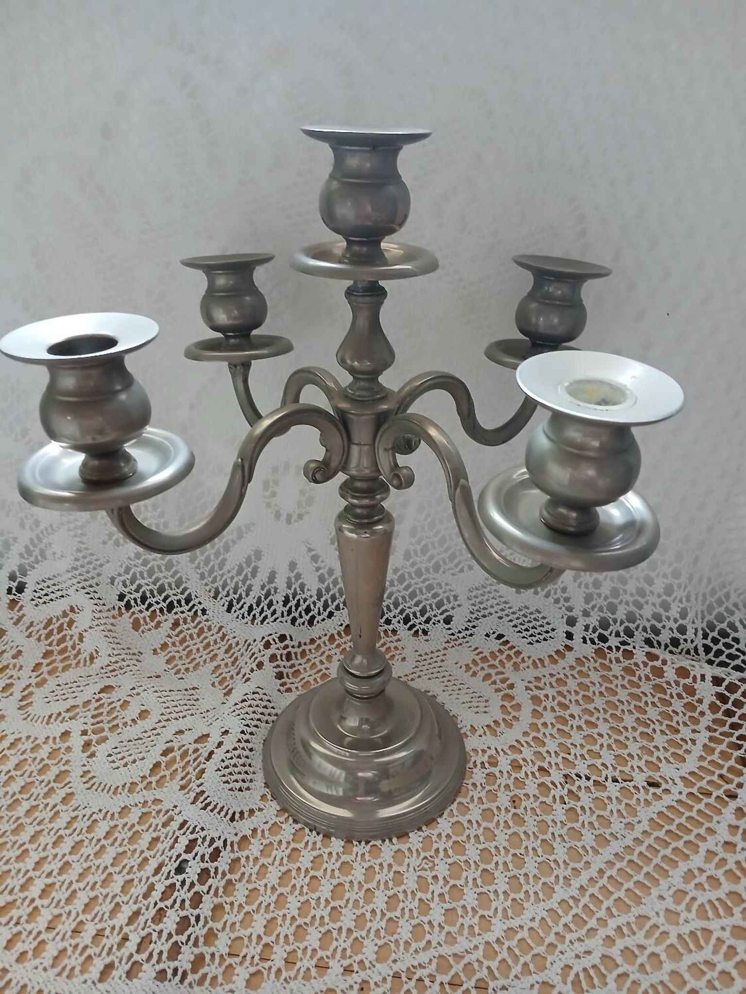 5-light chandelier