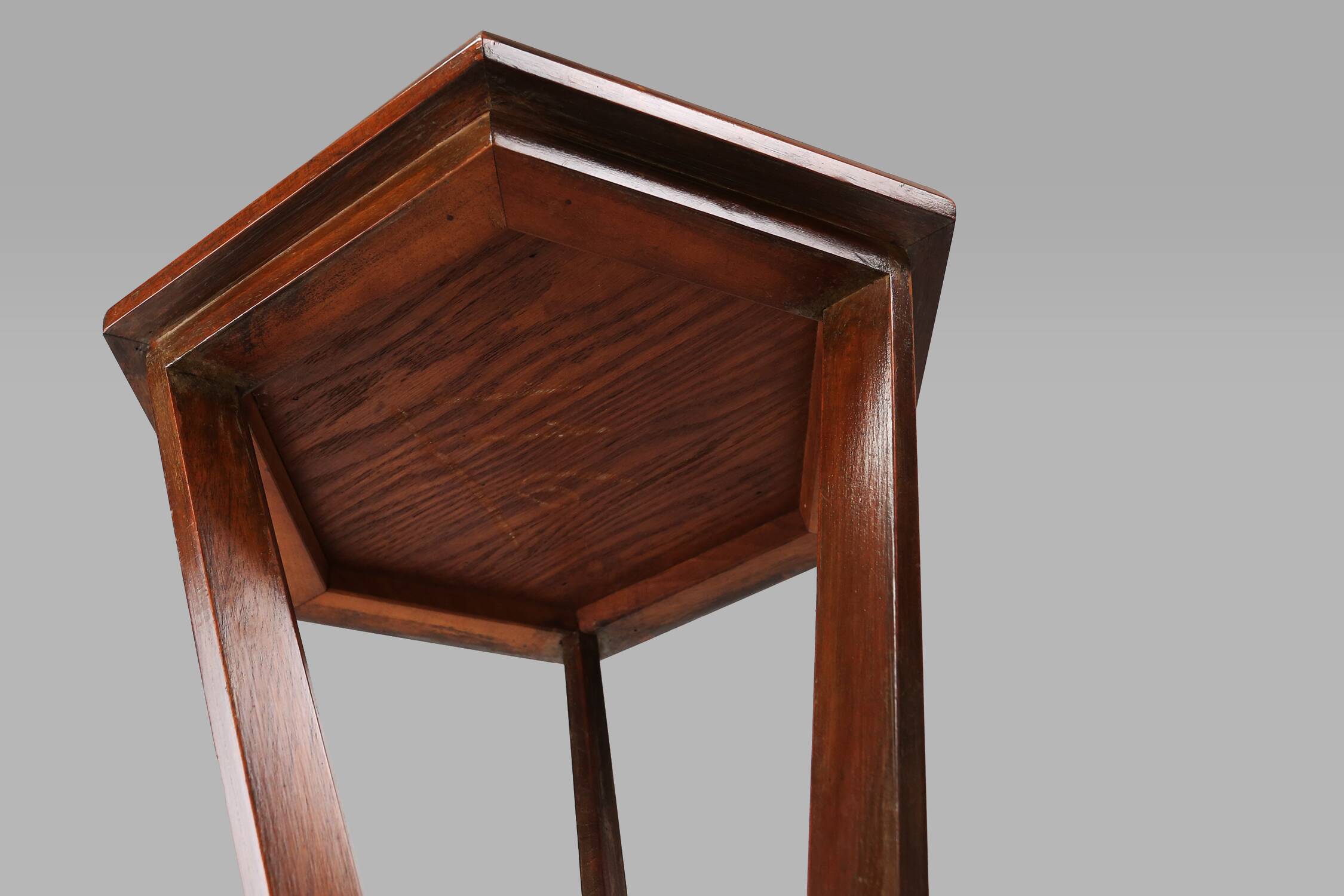 Elegant French Art Deco console in wood from the 1930s