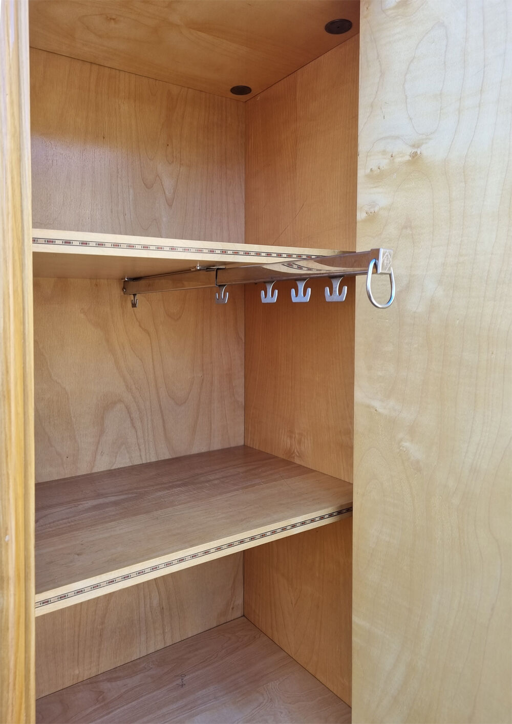 Wardrobe wardrobe and vintage shelves 50s, mirrors