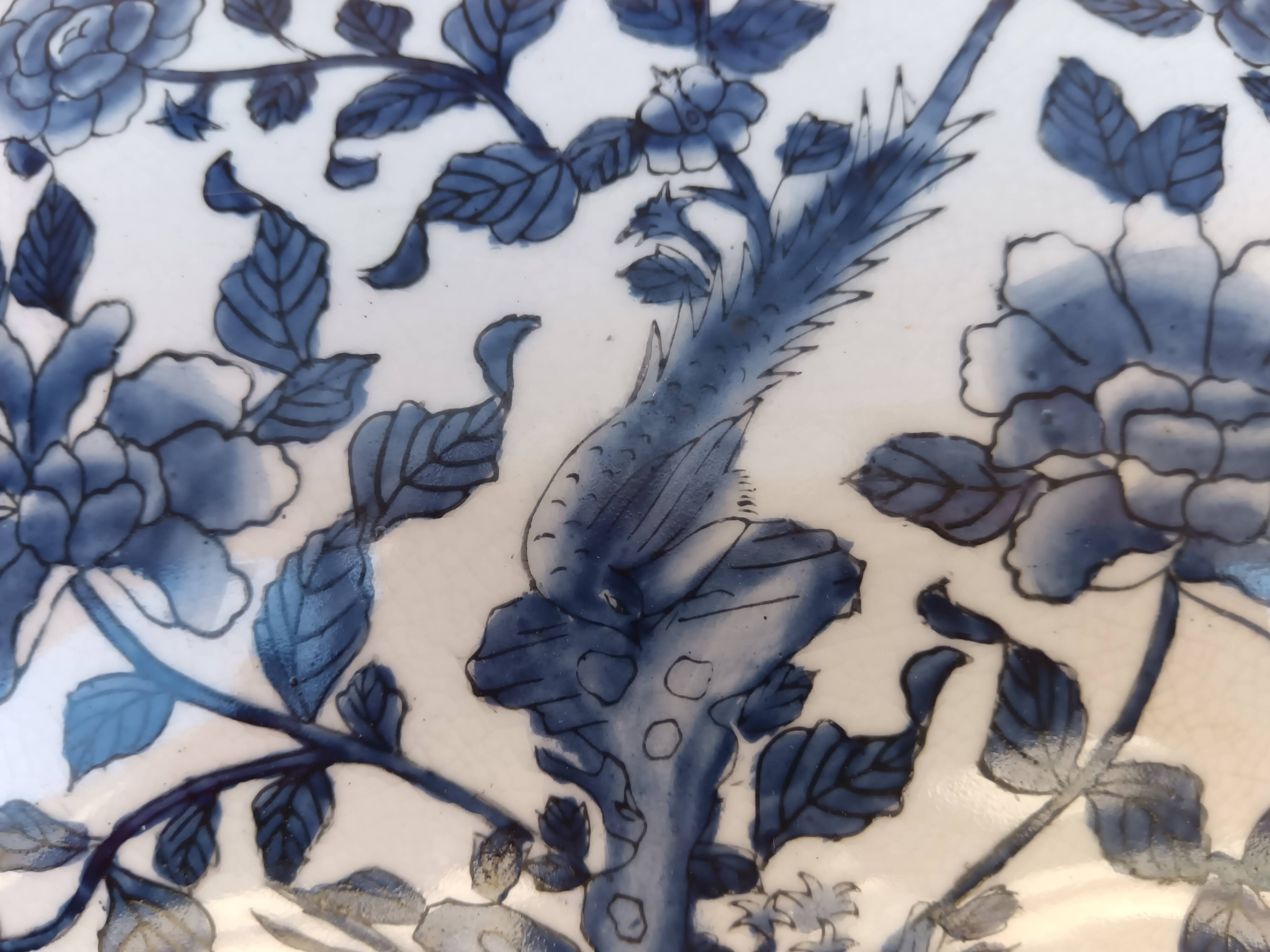 Pair of Chinese porcelain boxes blue and y